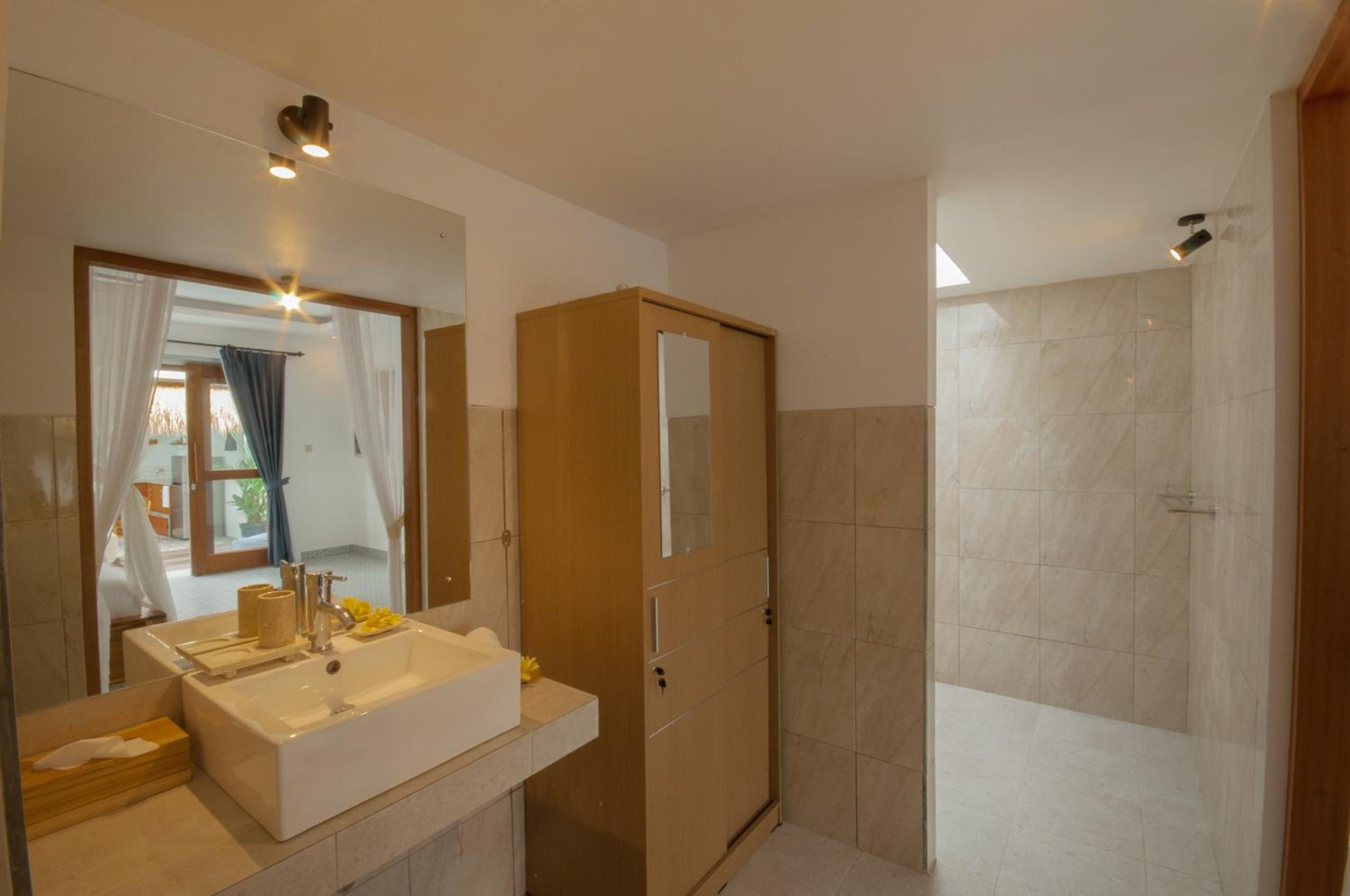 Two-Bedroom Villa - Photo 27