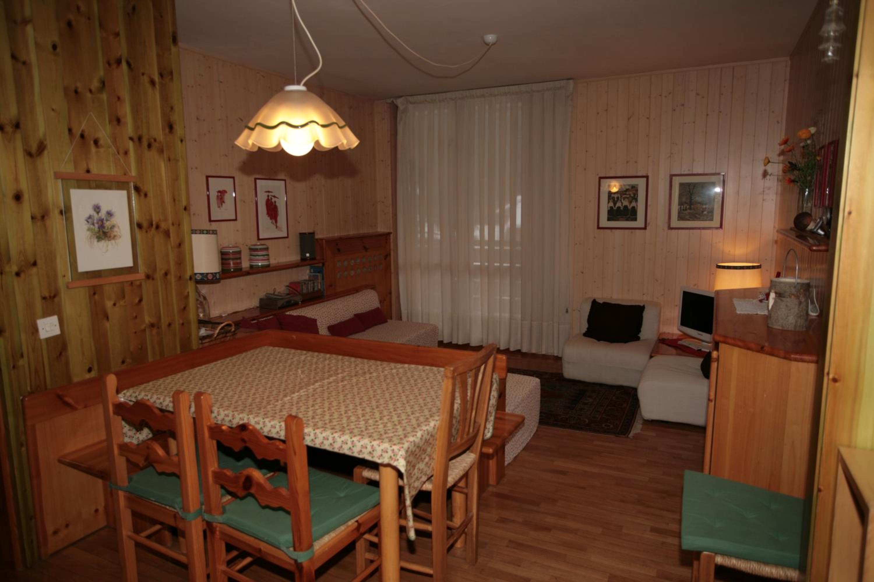 Three-Bedroom Apartment (6 Adults)