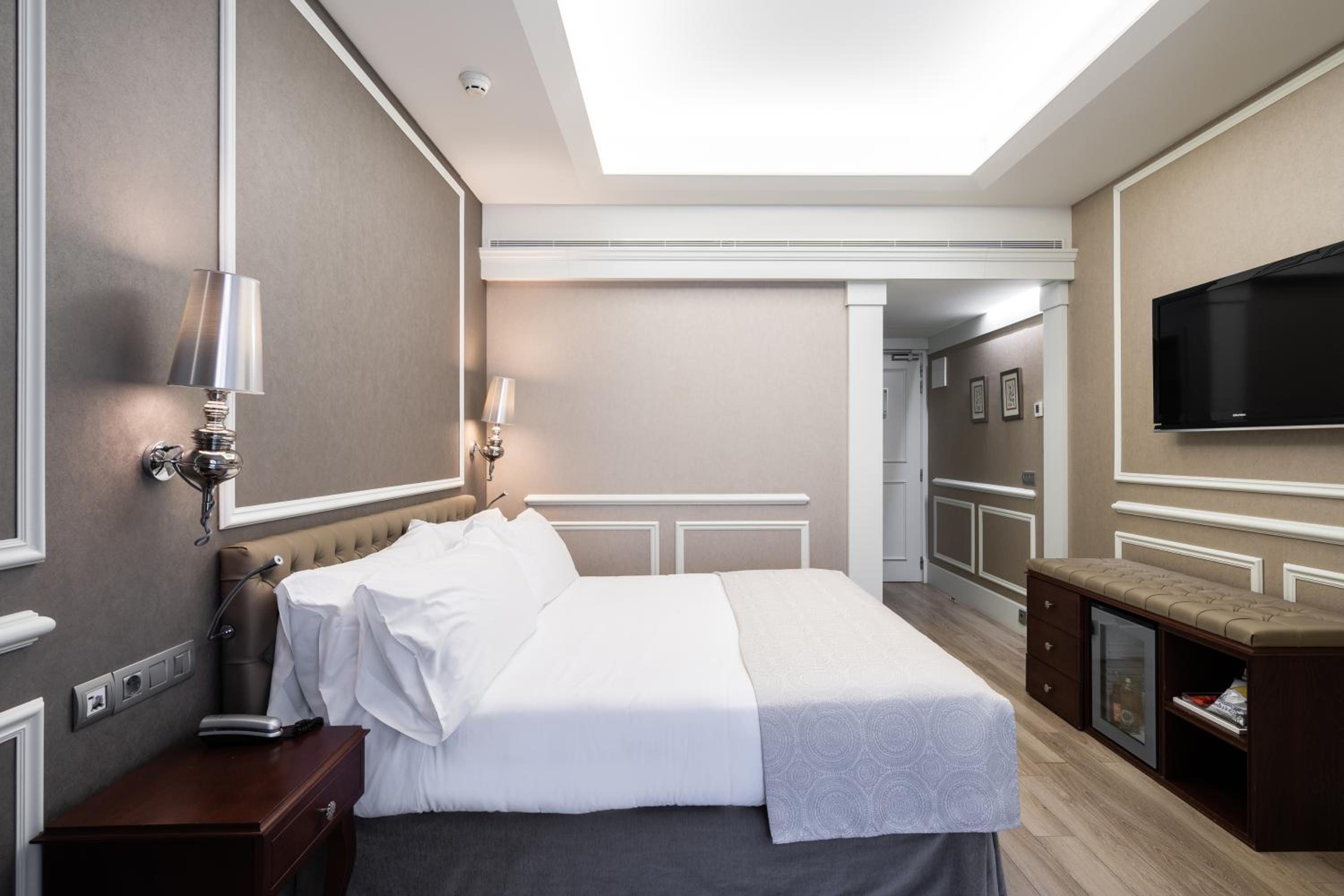 Double Room with Terrace photo 2