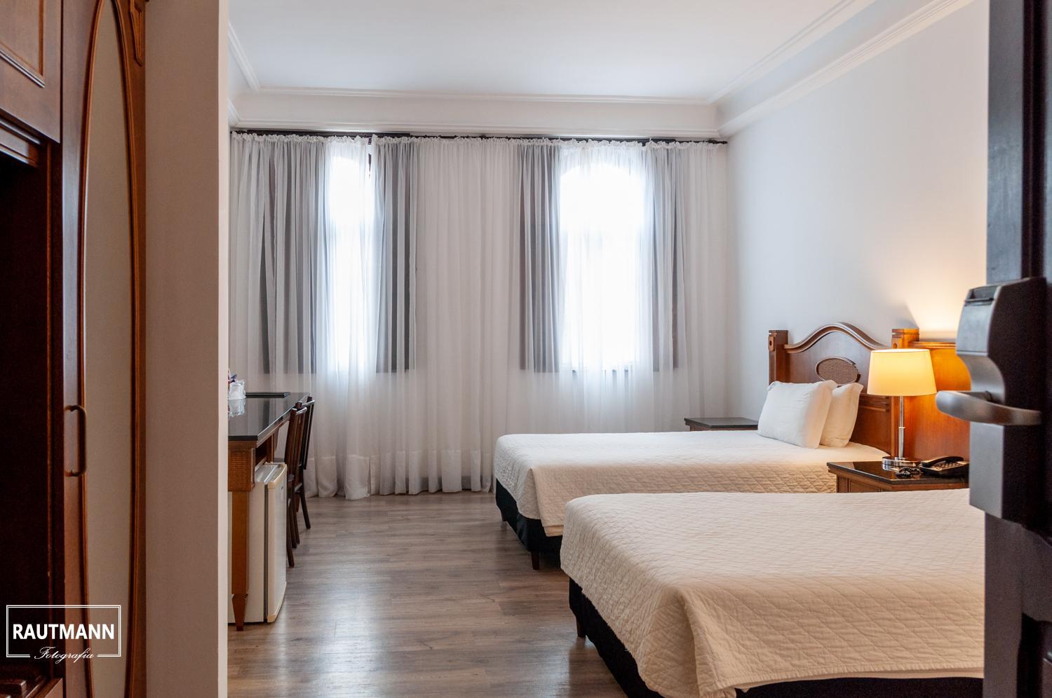 Hotel Johnscher by SJ - San Juan Curitiba — Luxury Twin Room
