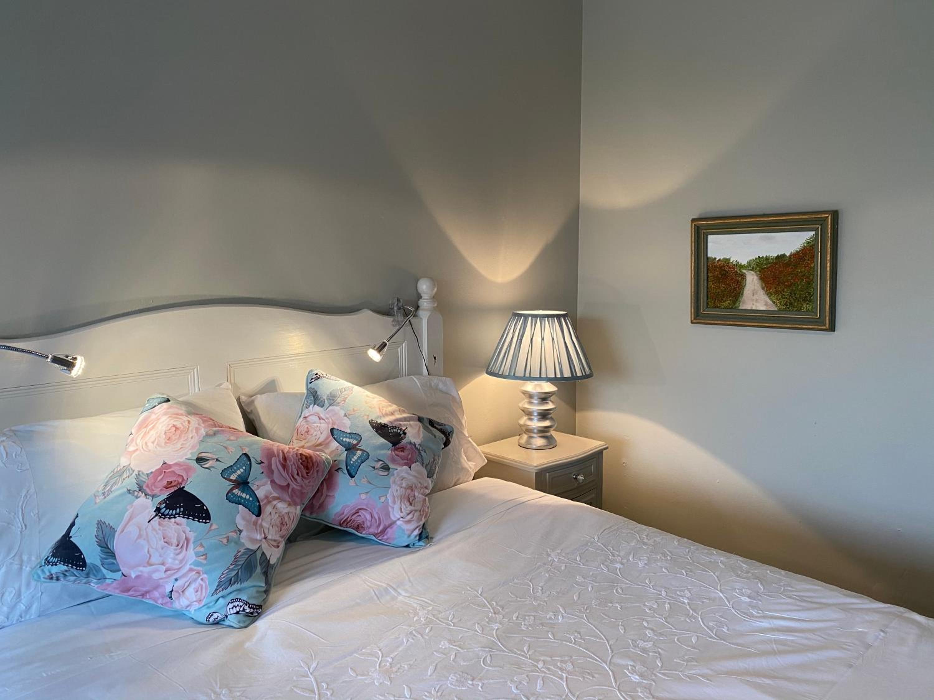 Double Room - Photo 18