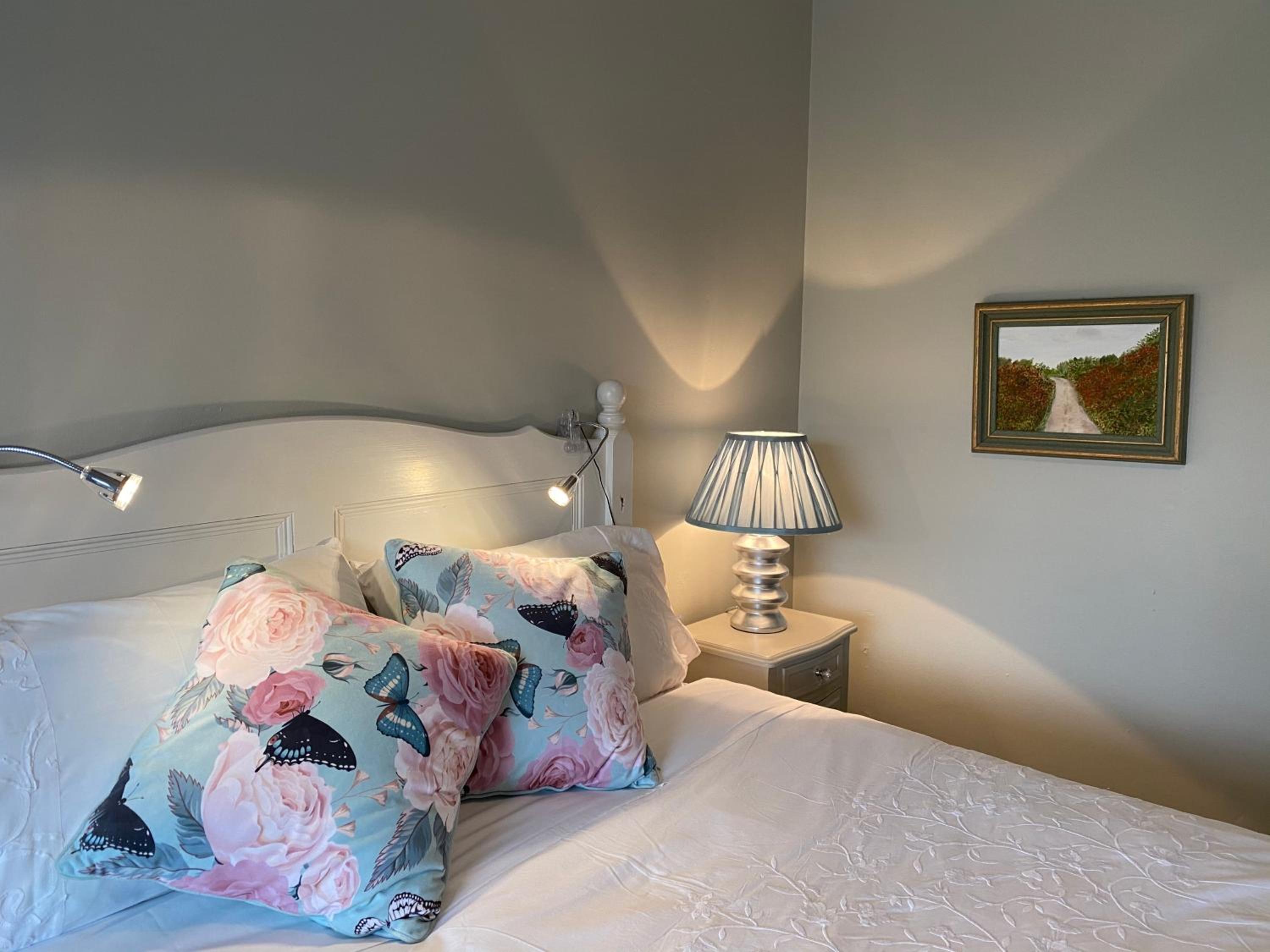 Double Room - Photo 12