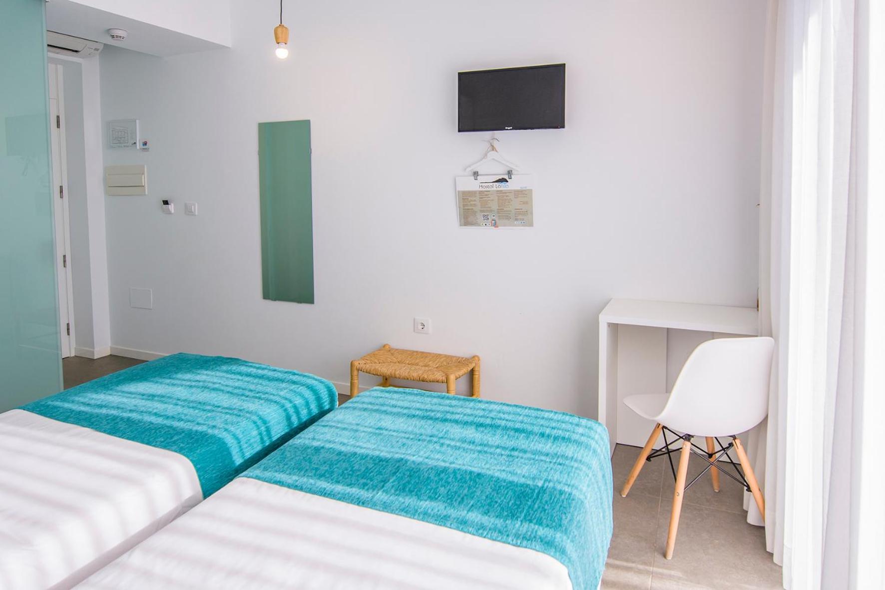 Standard Double or Twin Room with Balcony photo 3