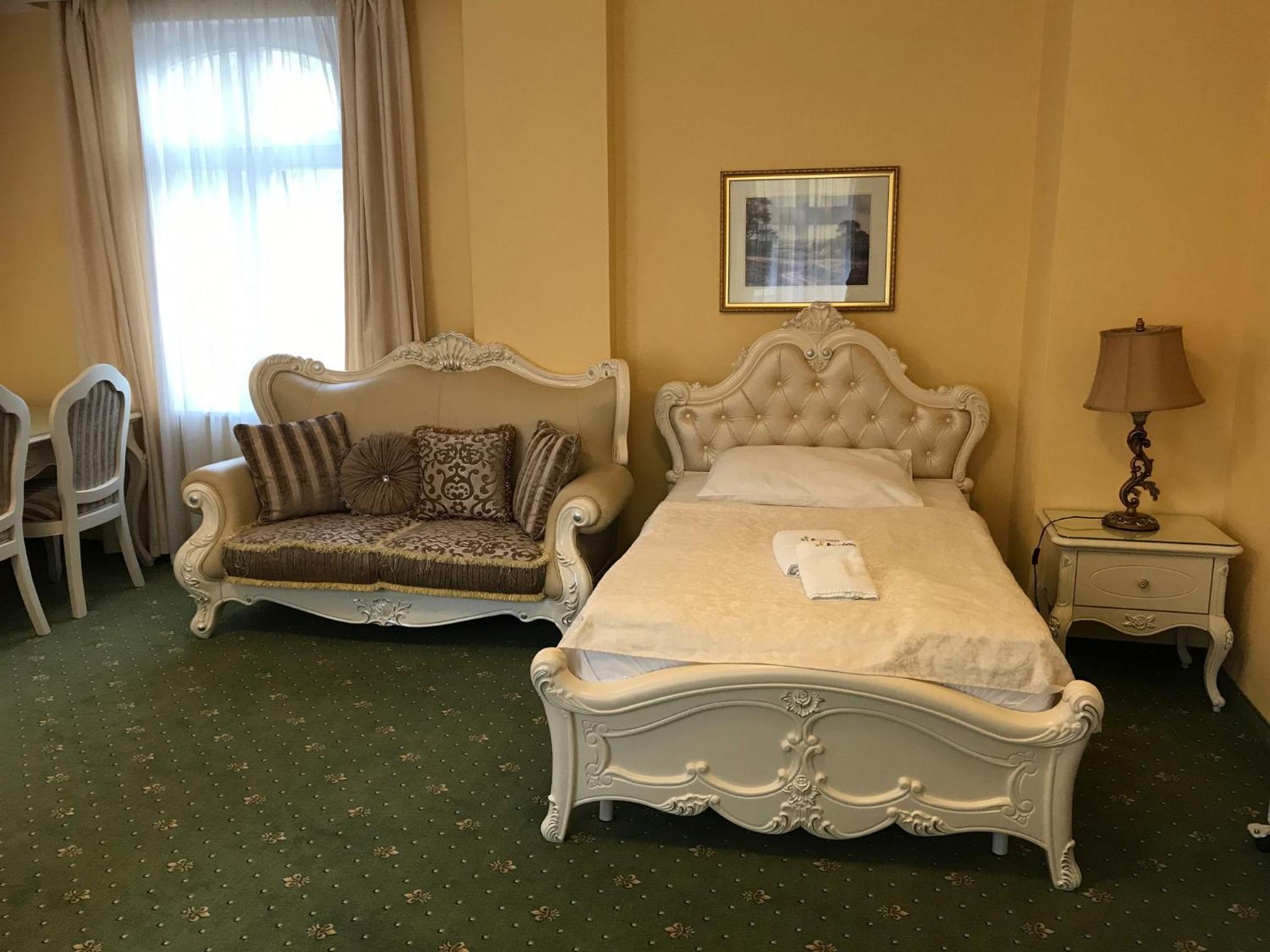 Standard Triple Room - Photo 5