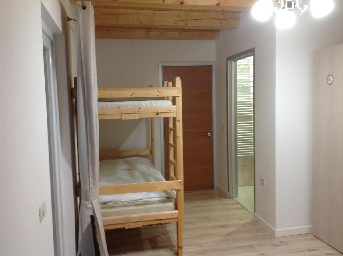 Quadruple Room with Private Bathroom - Photo 1
