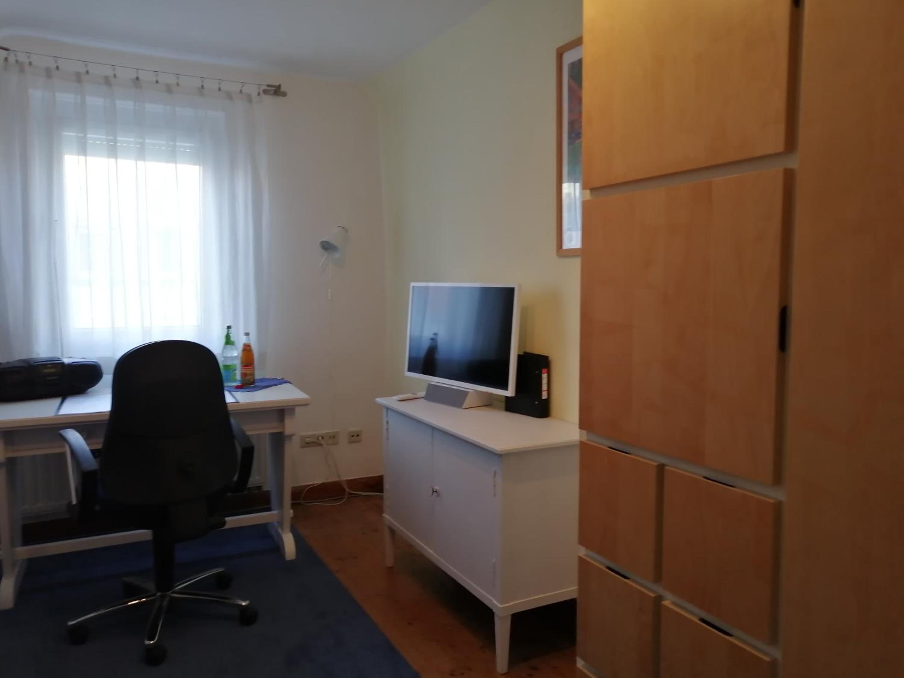 Single Room photo 3