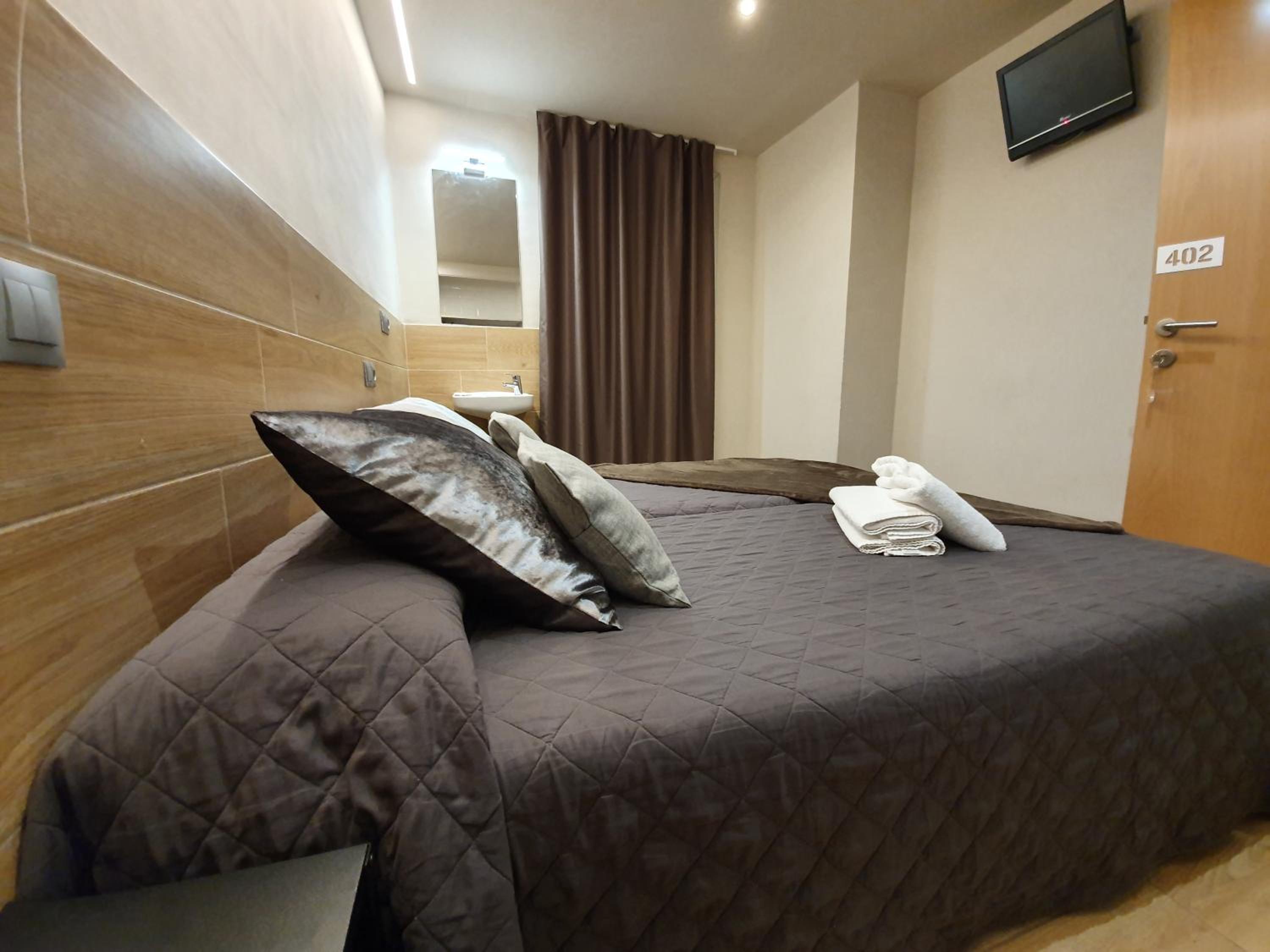 Habitación Doble con Baño Compartido