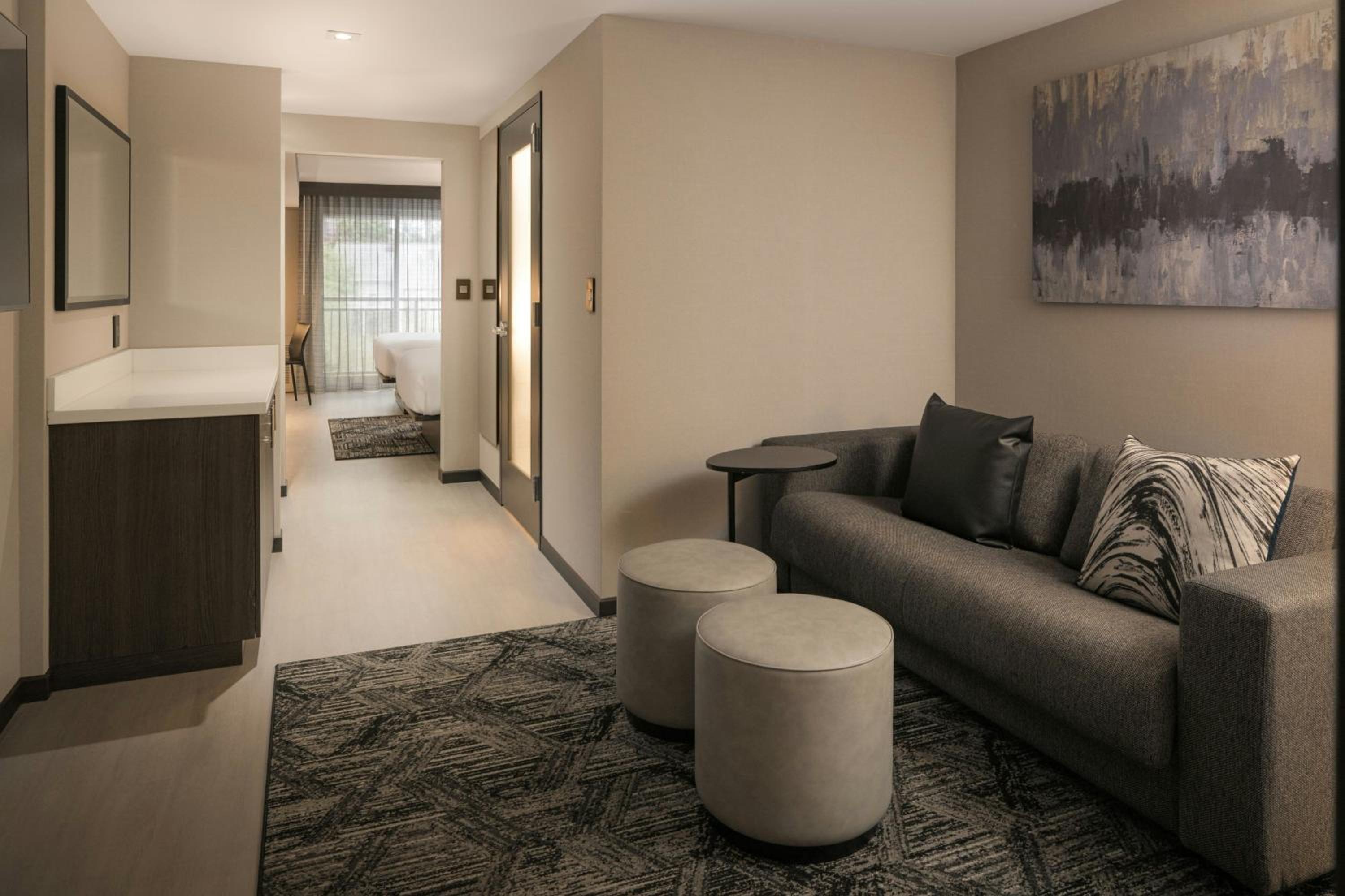 One-Bedroom Queen Suite with Two Queen Beds and Sofa Bed - Hearing Accessible