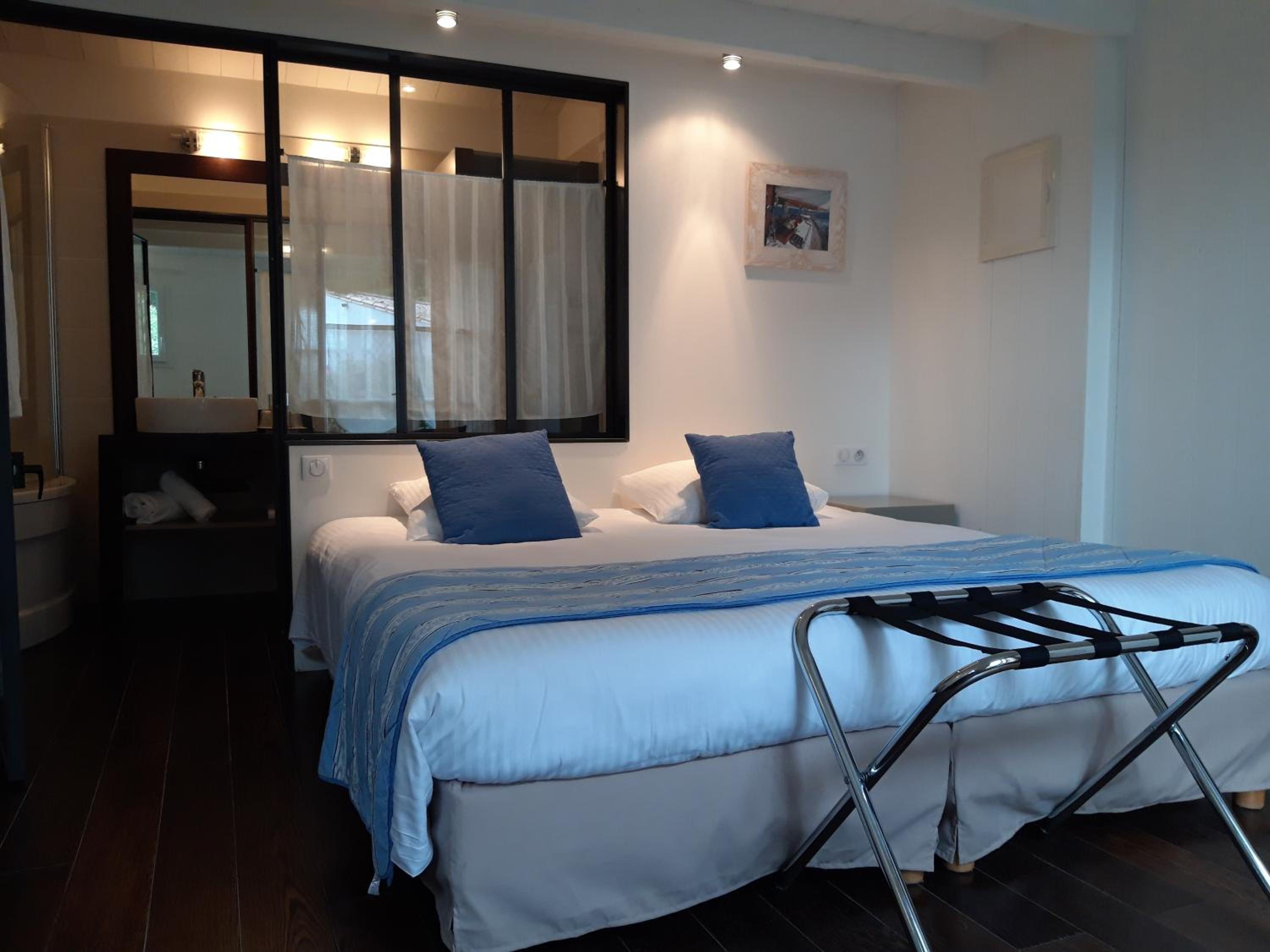 Double Comfort Room - Photo 3