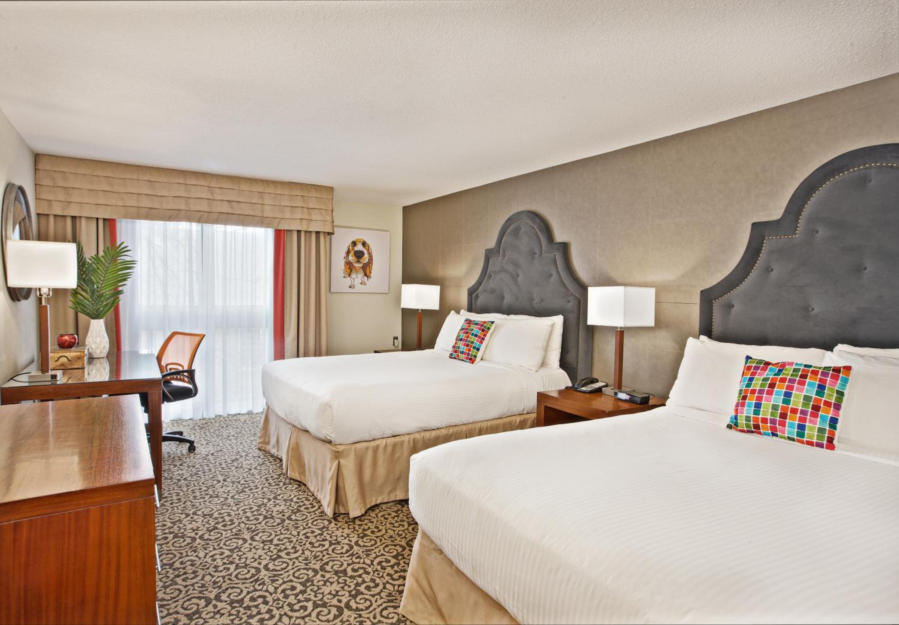 Queen Room with Two Queen Beds and Courtyard View - Photo 1