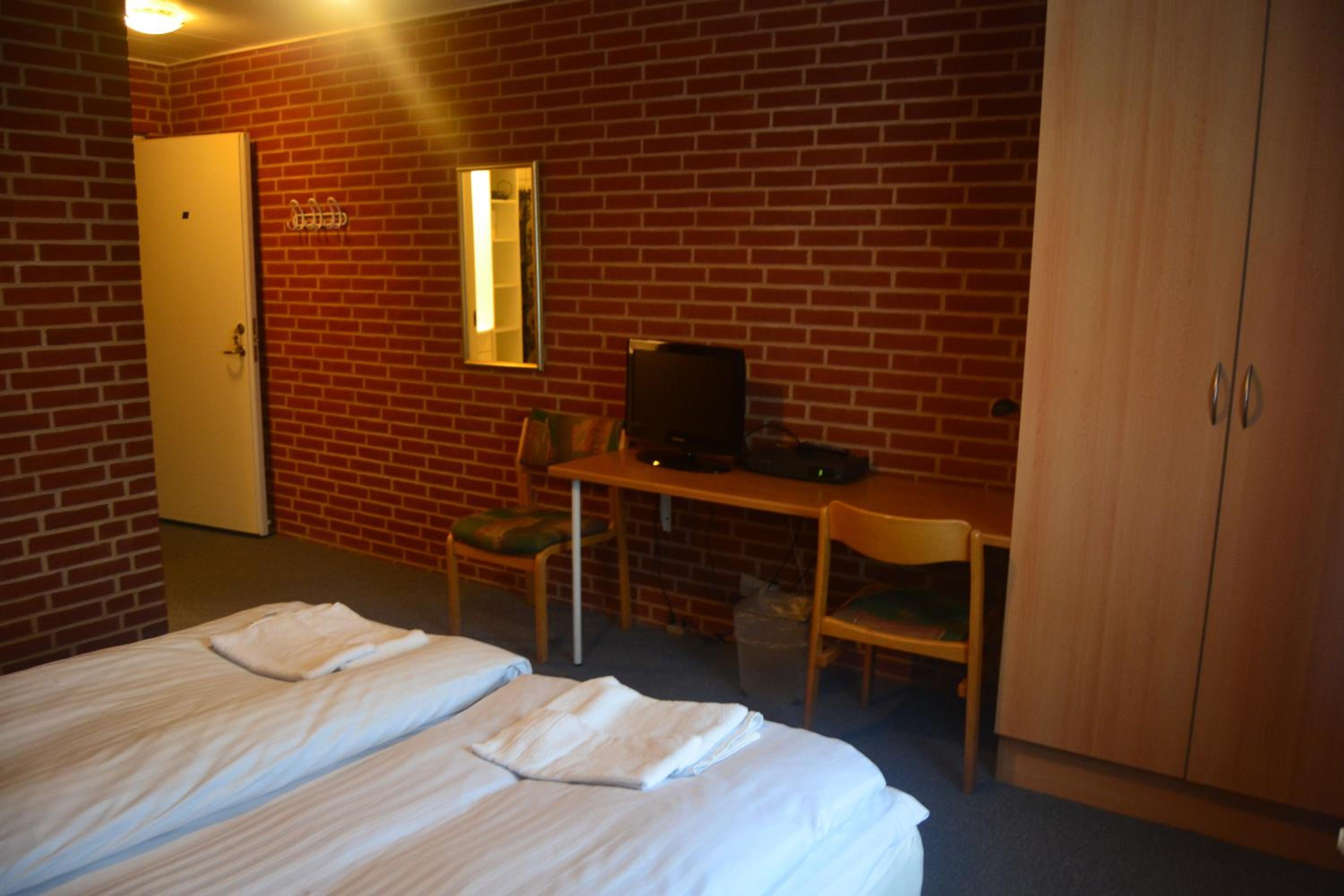 Double or Twin Room photo 3