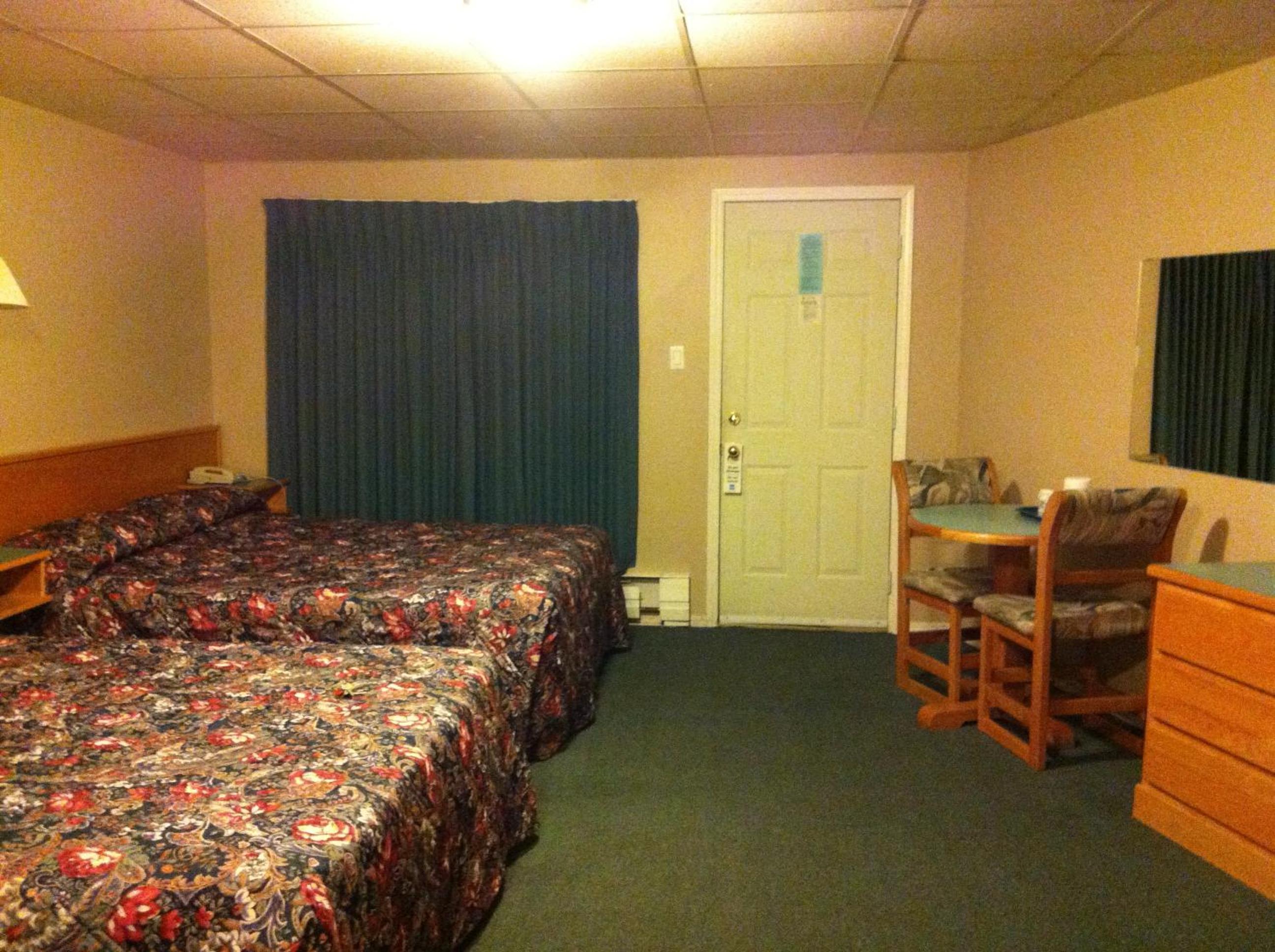 Deluxe Family Room photo 2