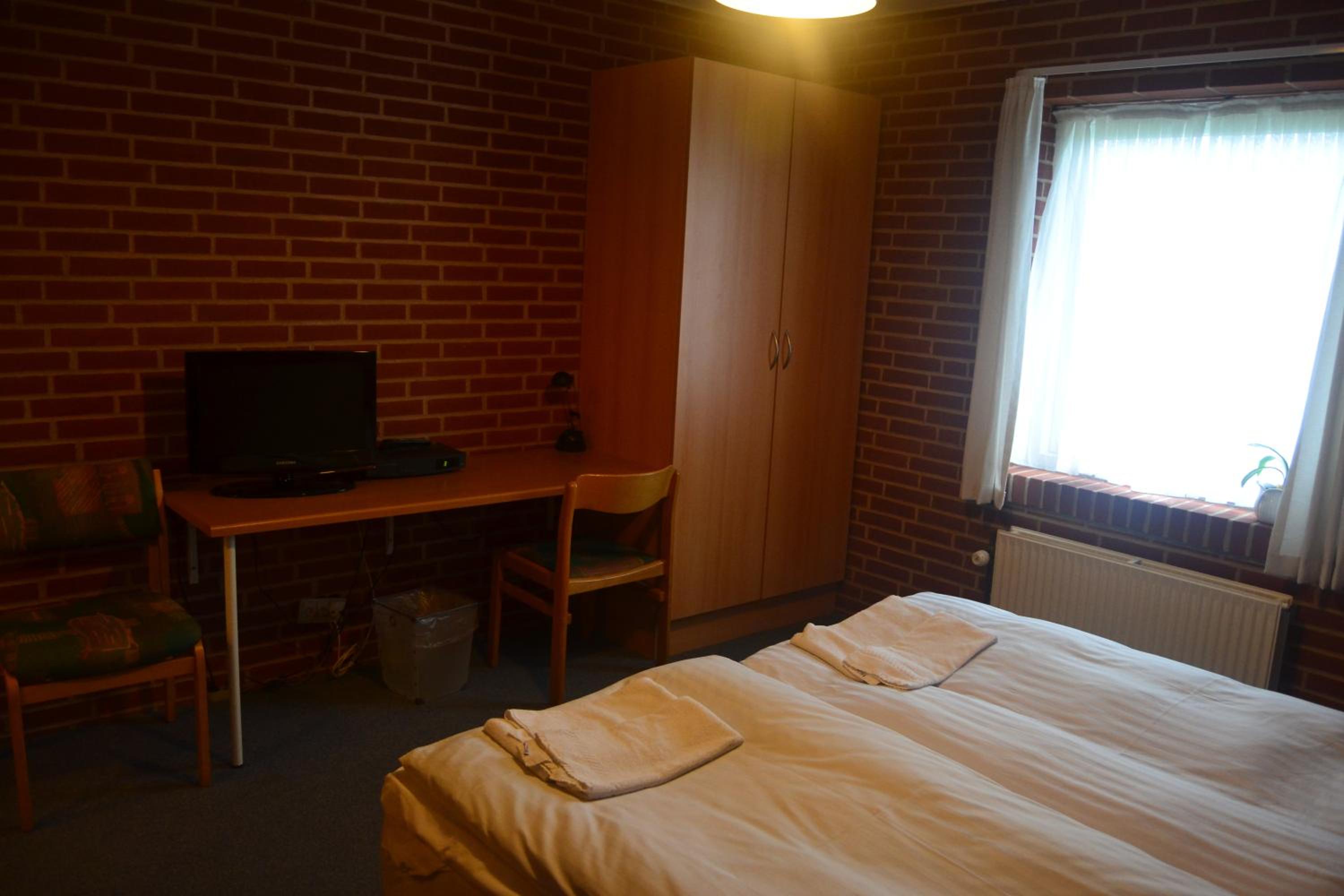 Double or Twin Room photo 3