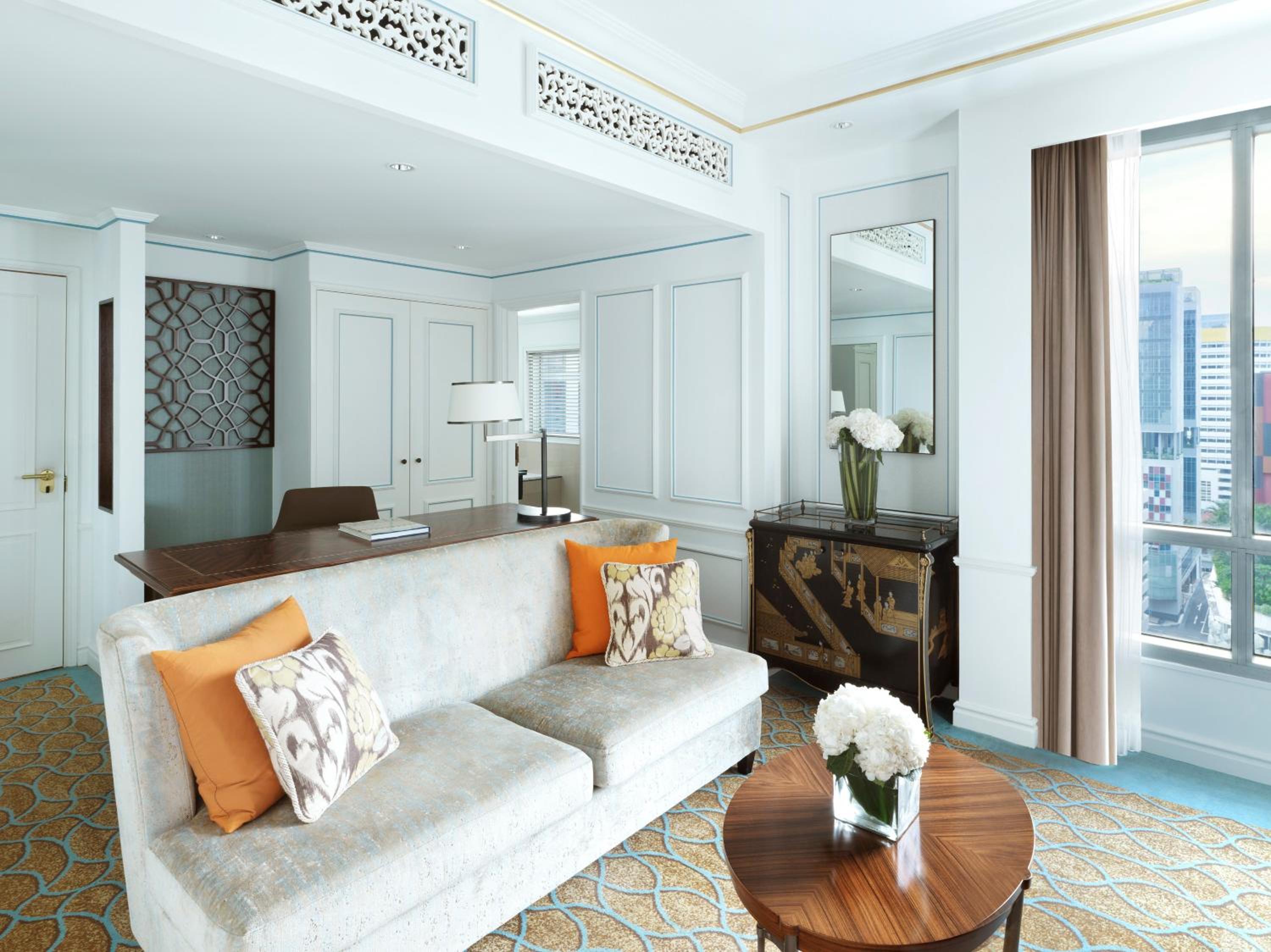 1 King Bed Corner City View thumbnail 5