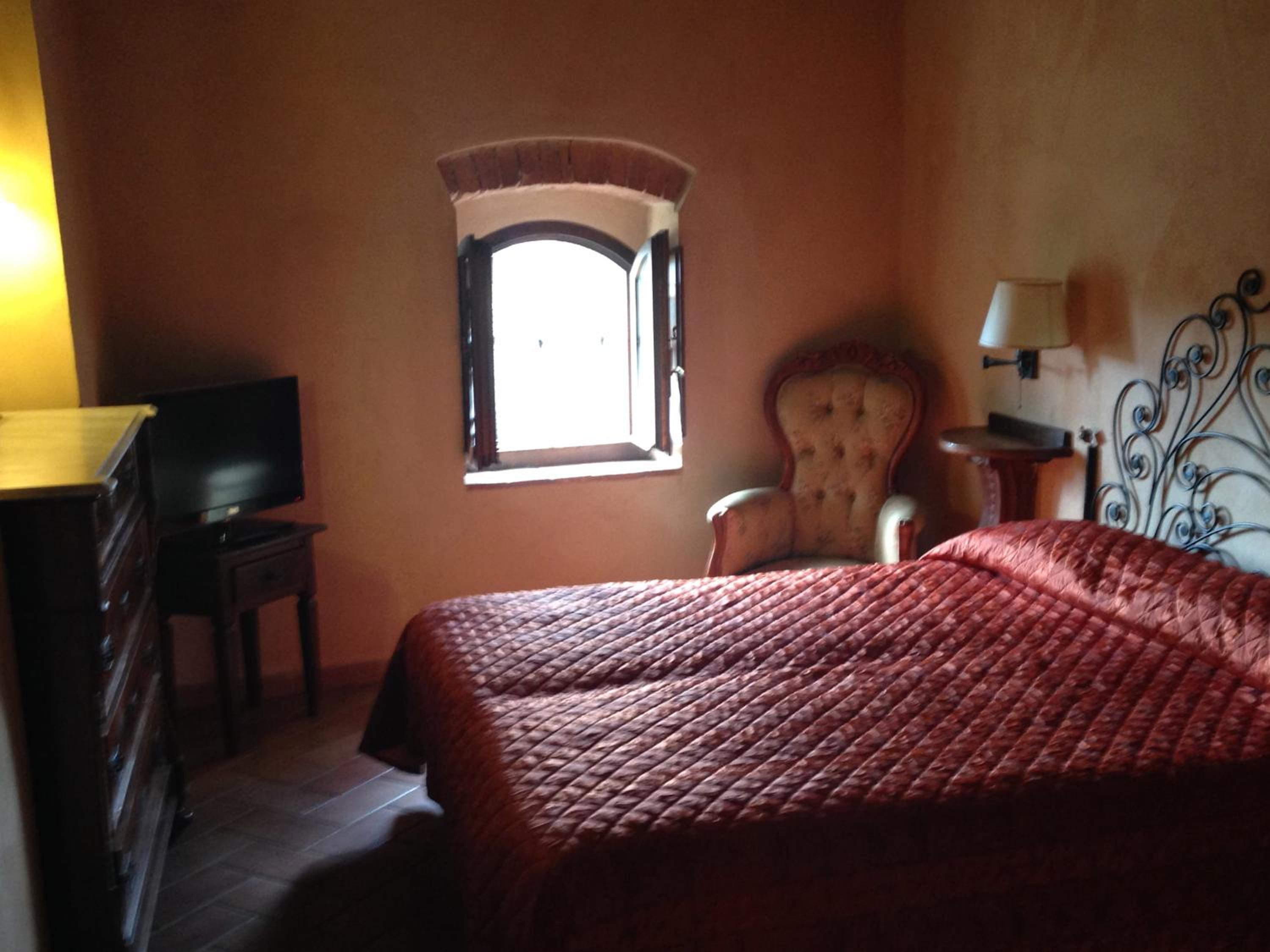 Double Room - Photo 4