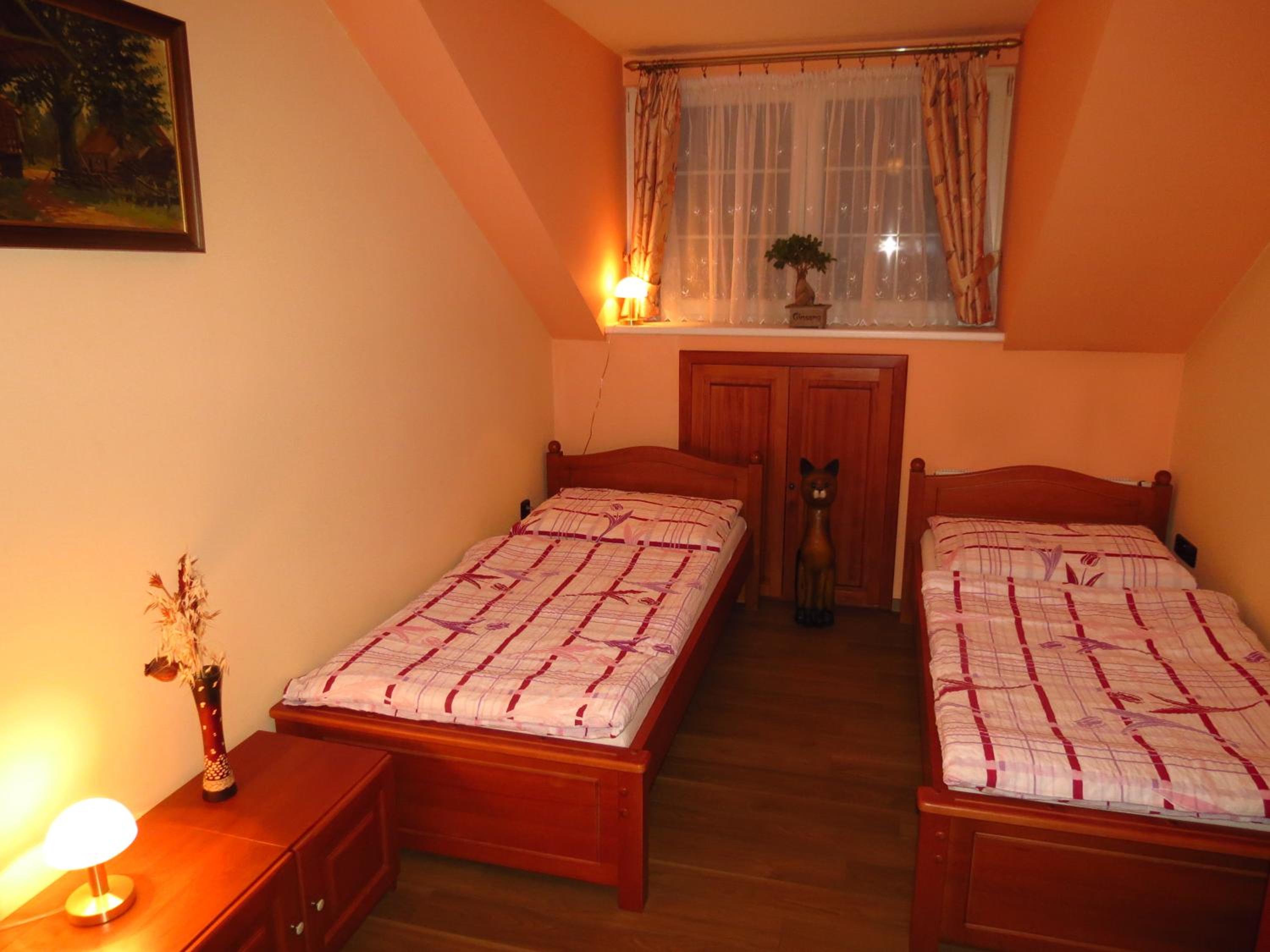 Twin Room with Shared Bathroom photo 1