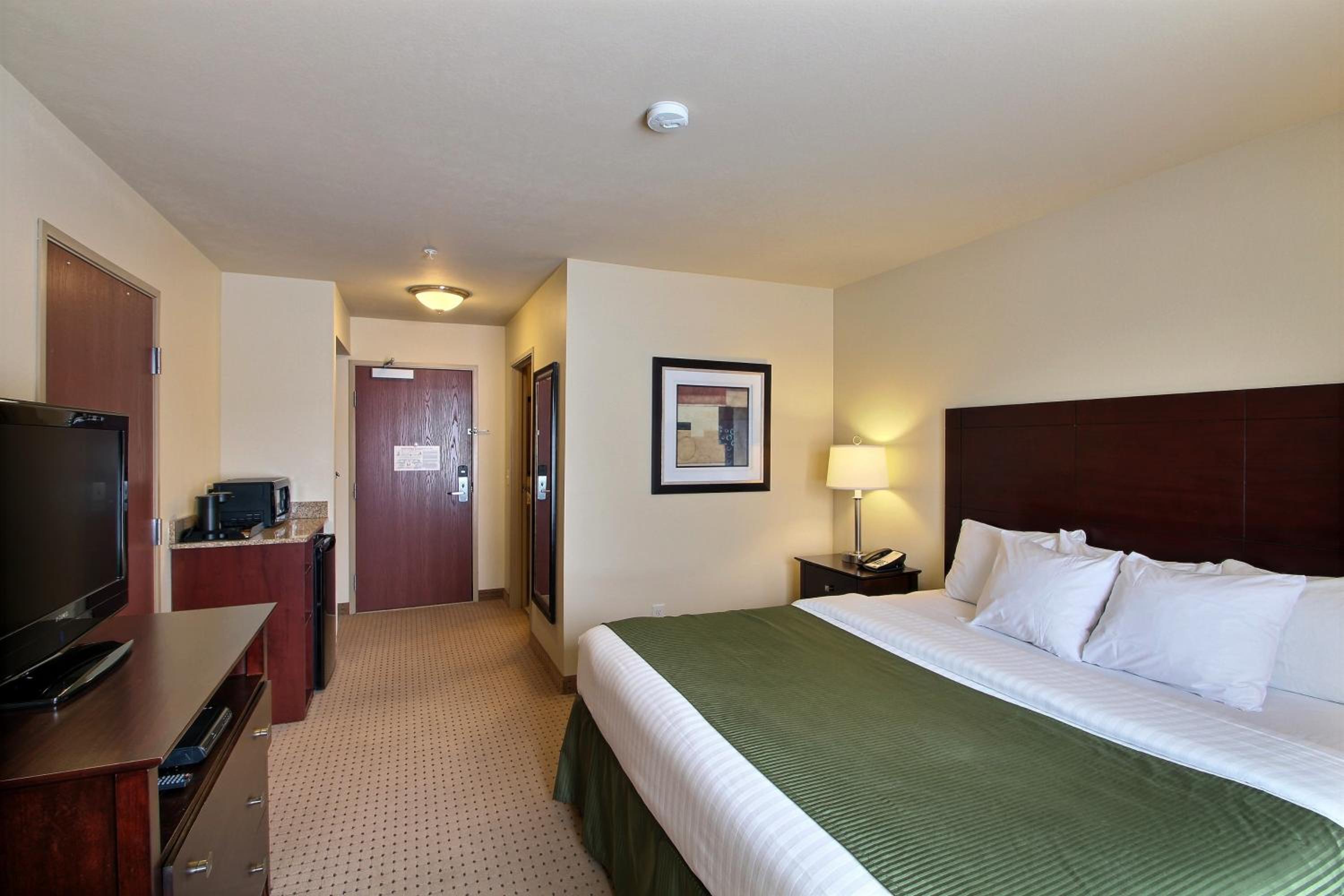 King Room - Disability Access - Photo 4