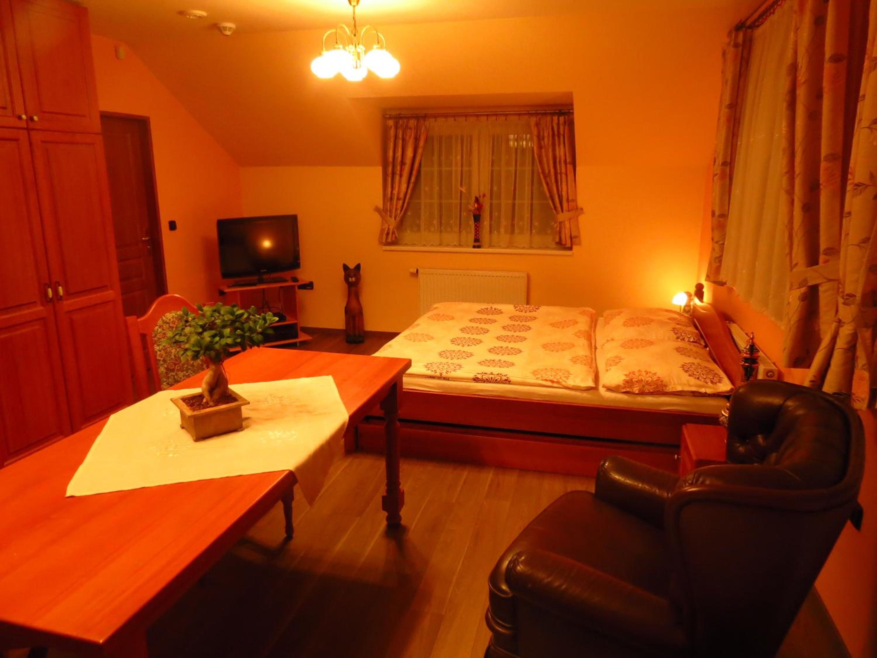 Quadruple Room with Private Bathroom photo 1