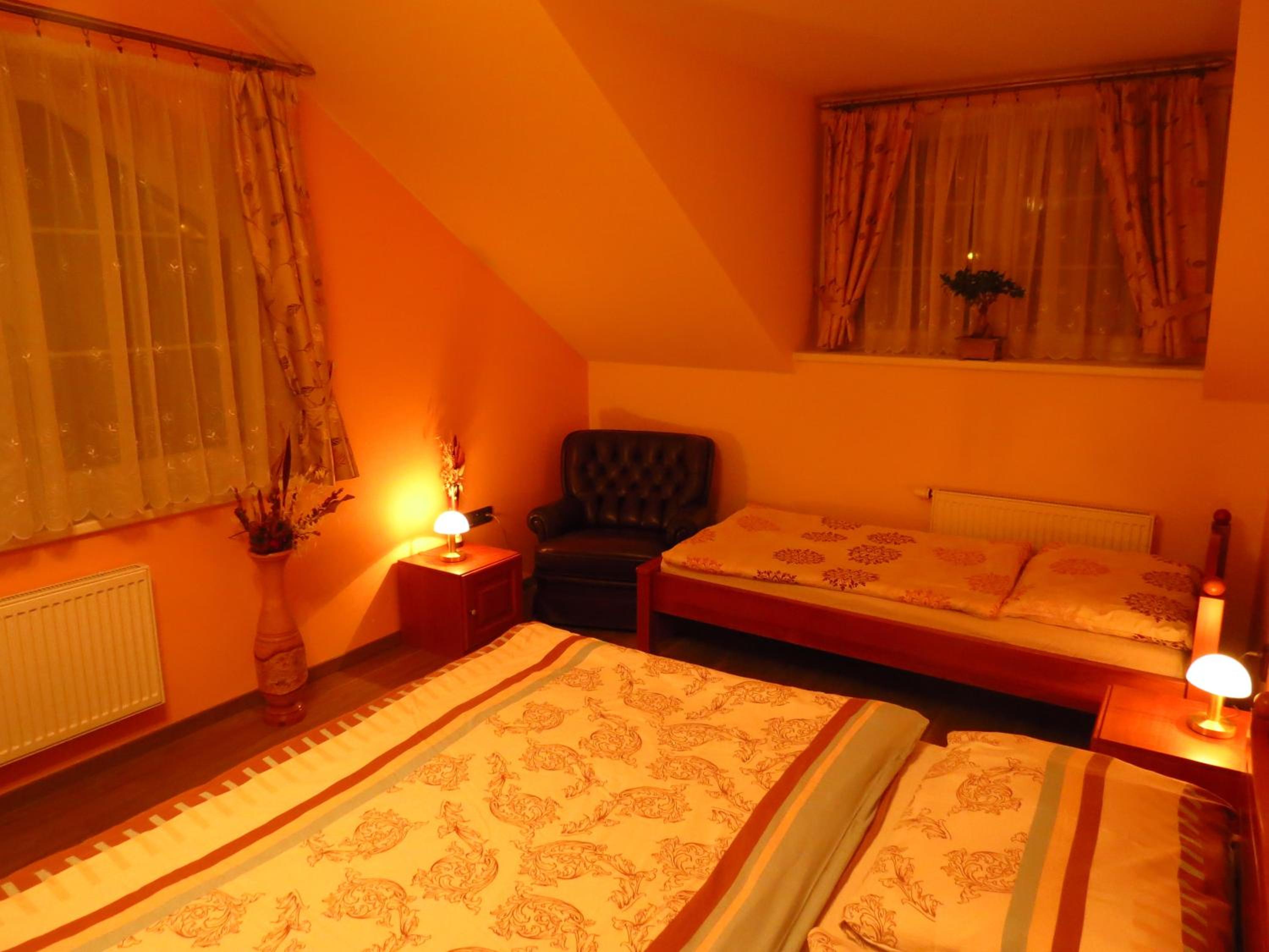 Triple Room with Private Bathroom photo 2