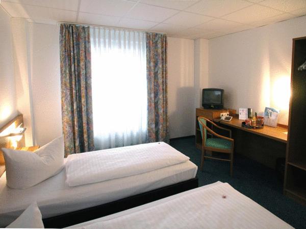 Double Room - Photo 1