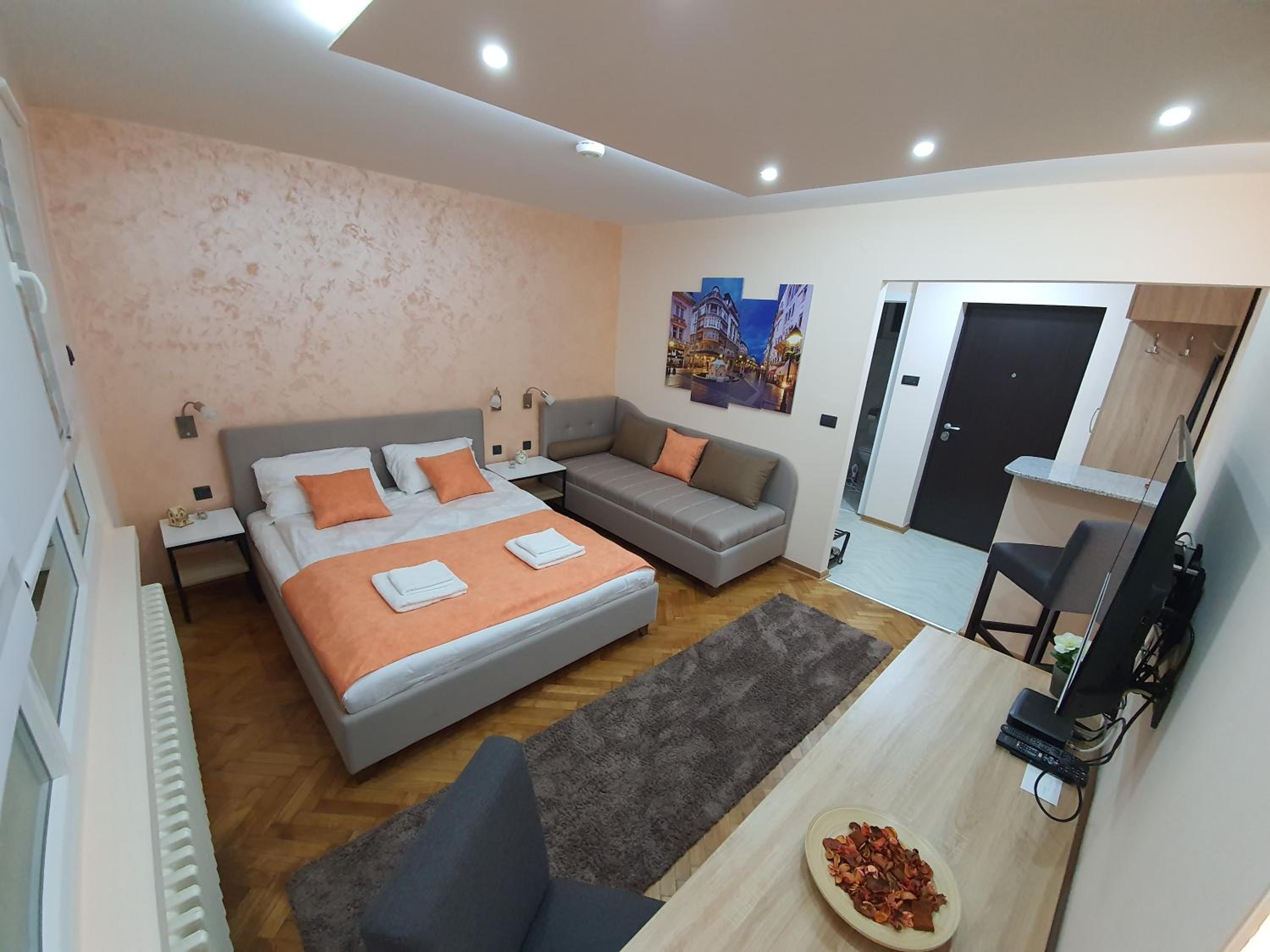 One-Bedroom Apartment