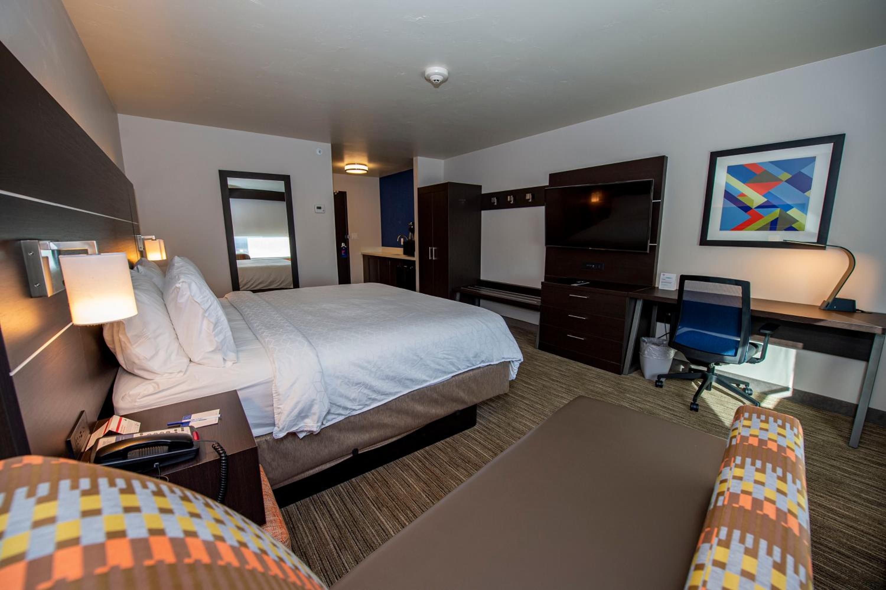 King Suite with Sofa Bed