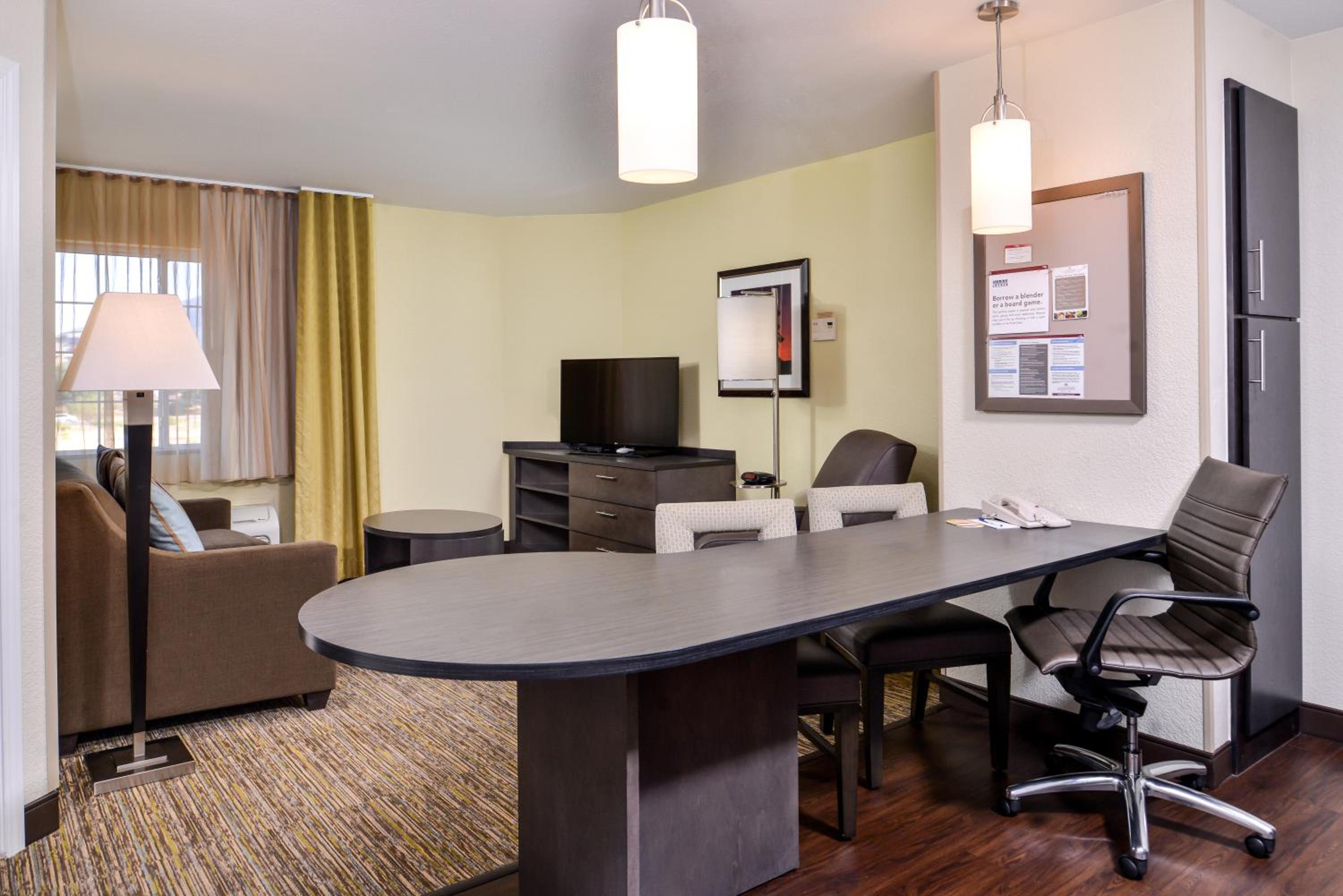 One-Bedroom Suite photo 3