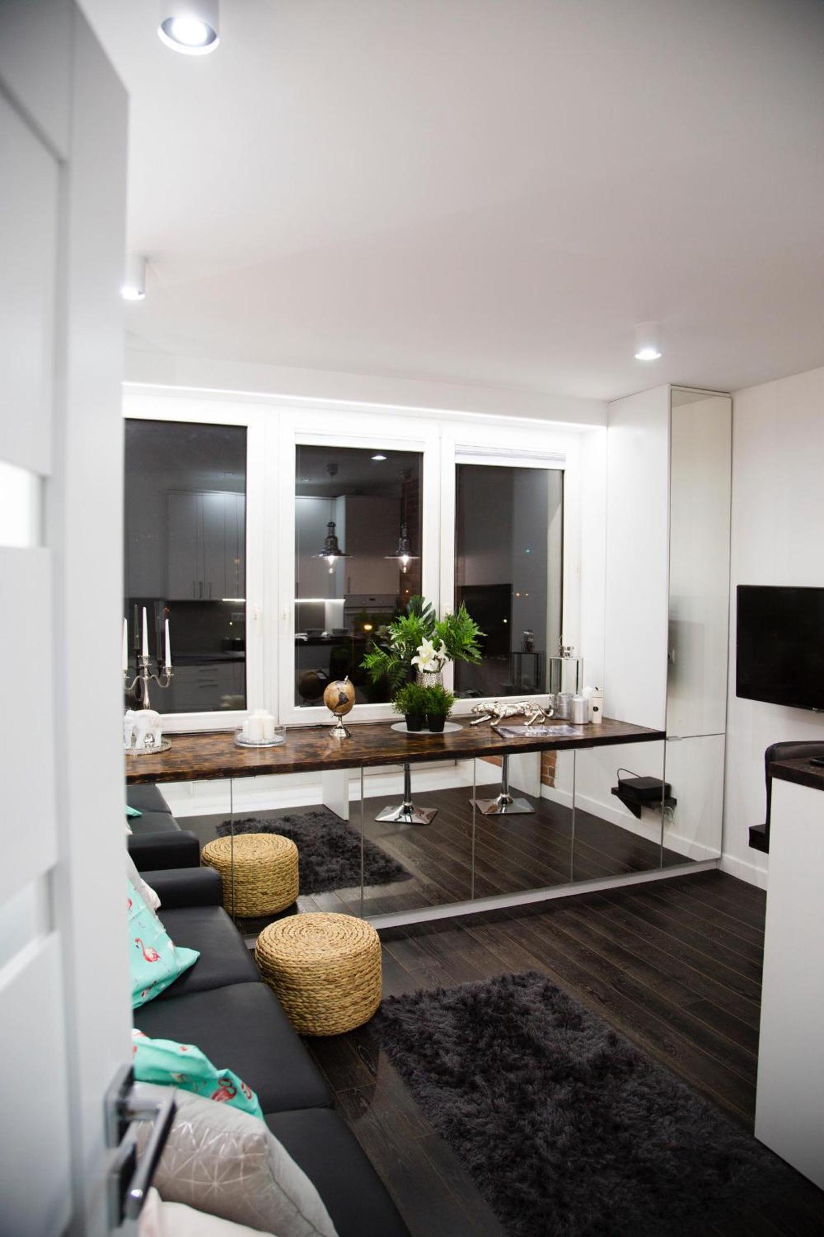 One-Bedroom Apartment - Photo 2