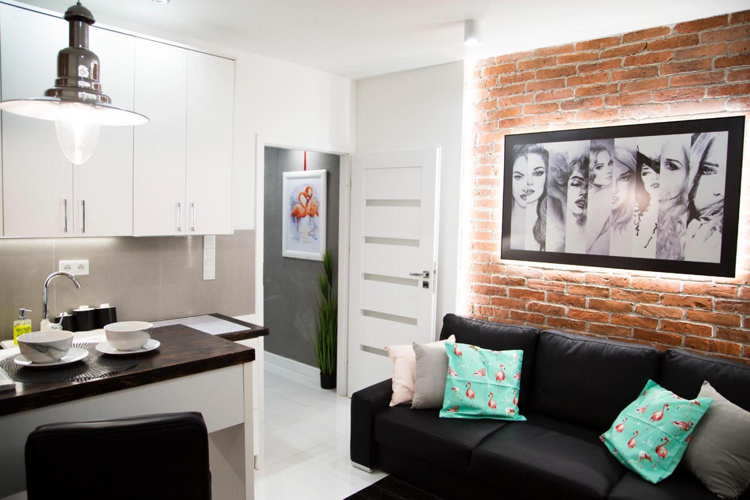One-Bedroom Apartment - Photo 9
