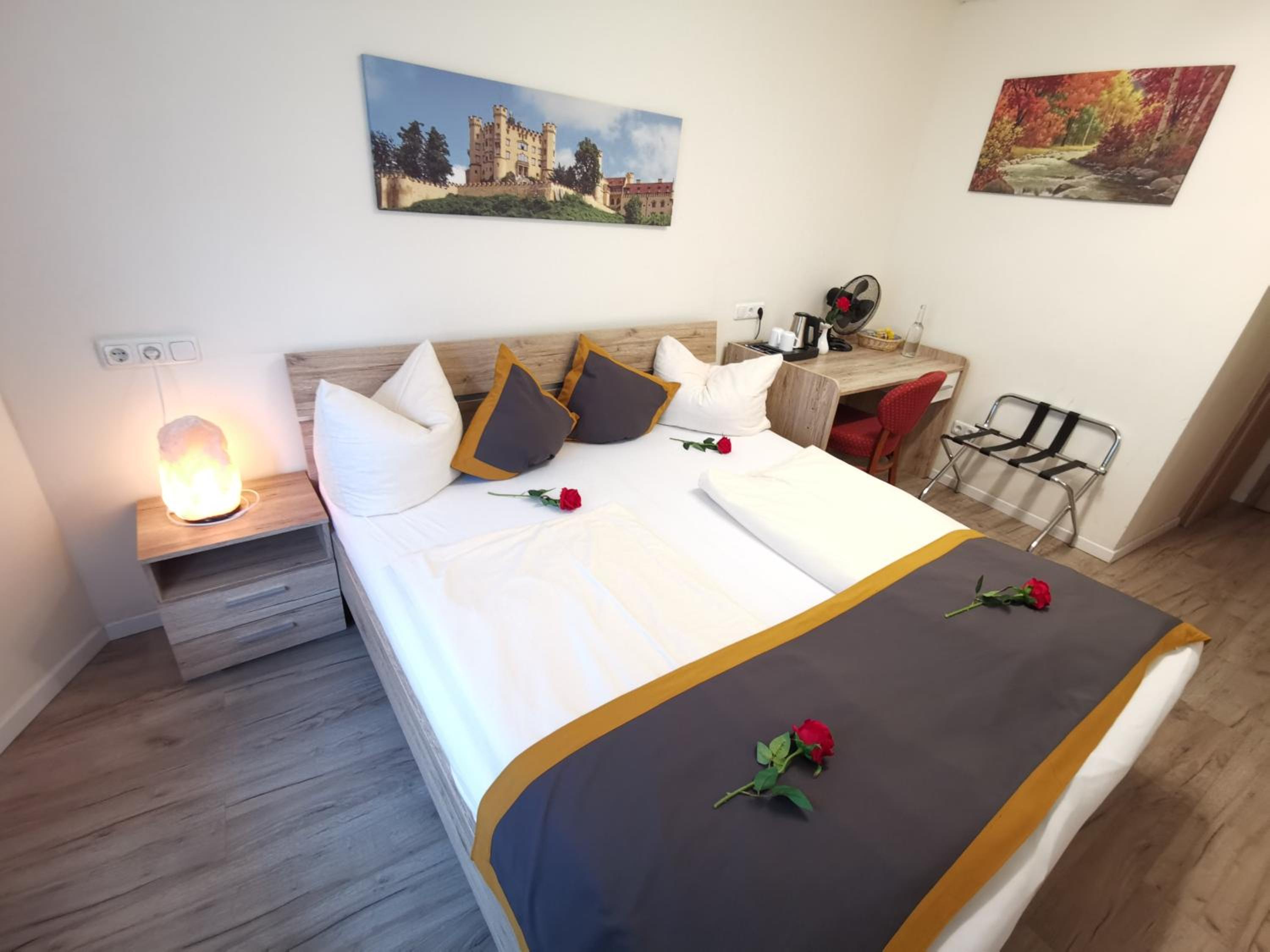 Economy Twin Room