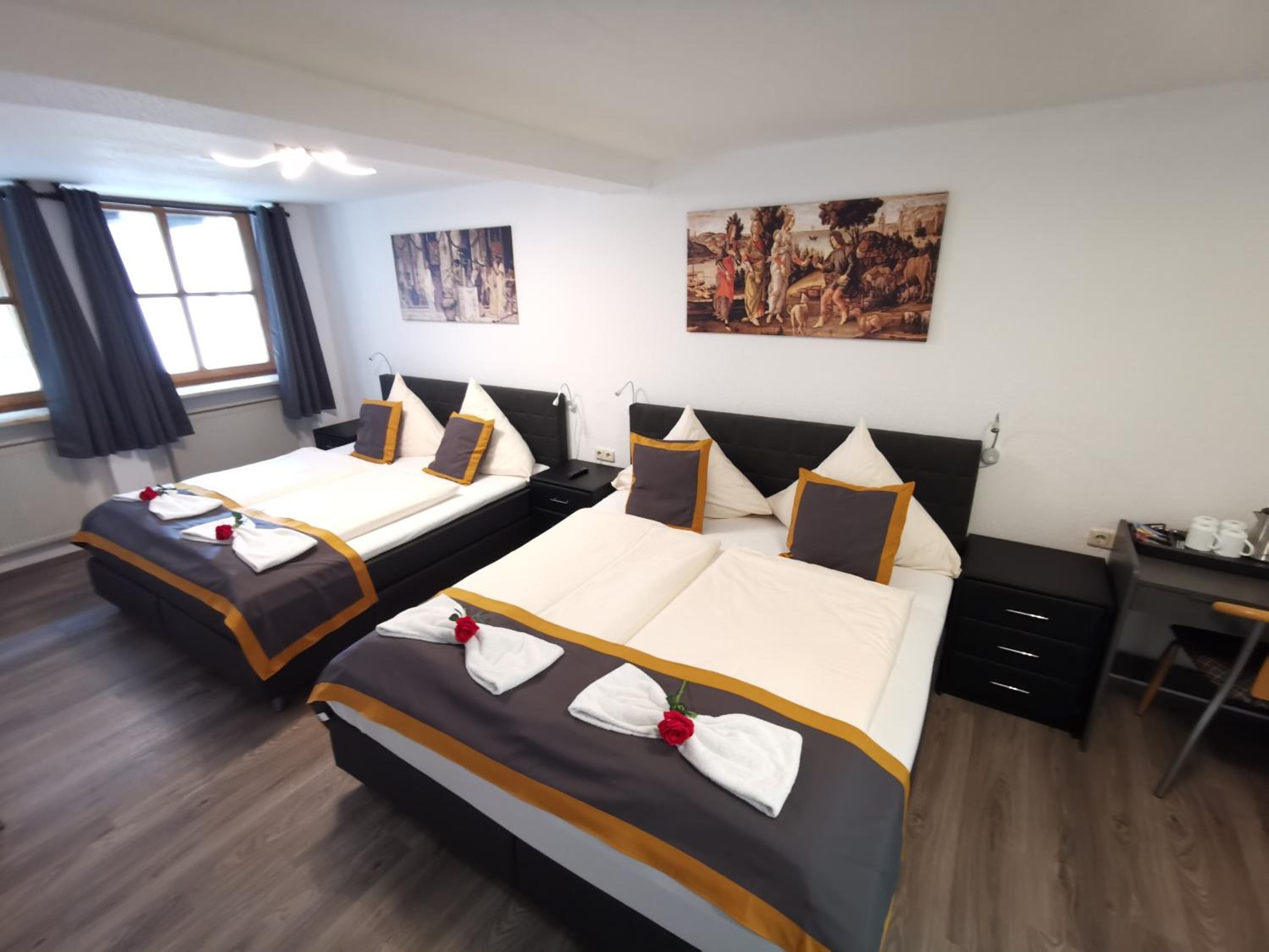 Quadruple Room With Shower - Annex