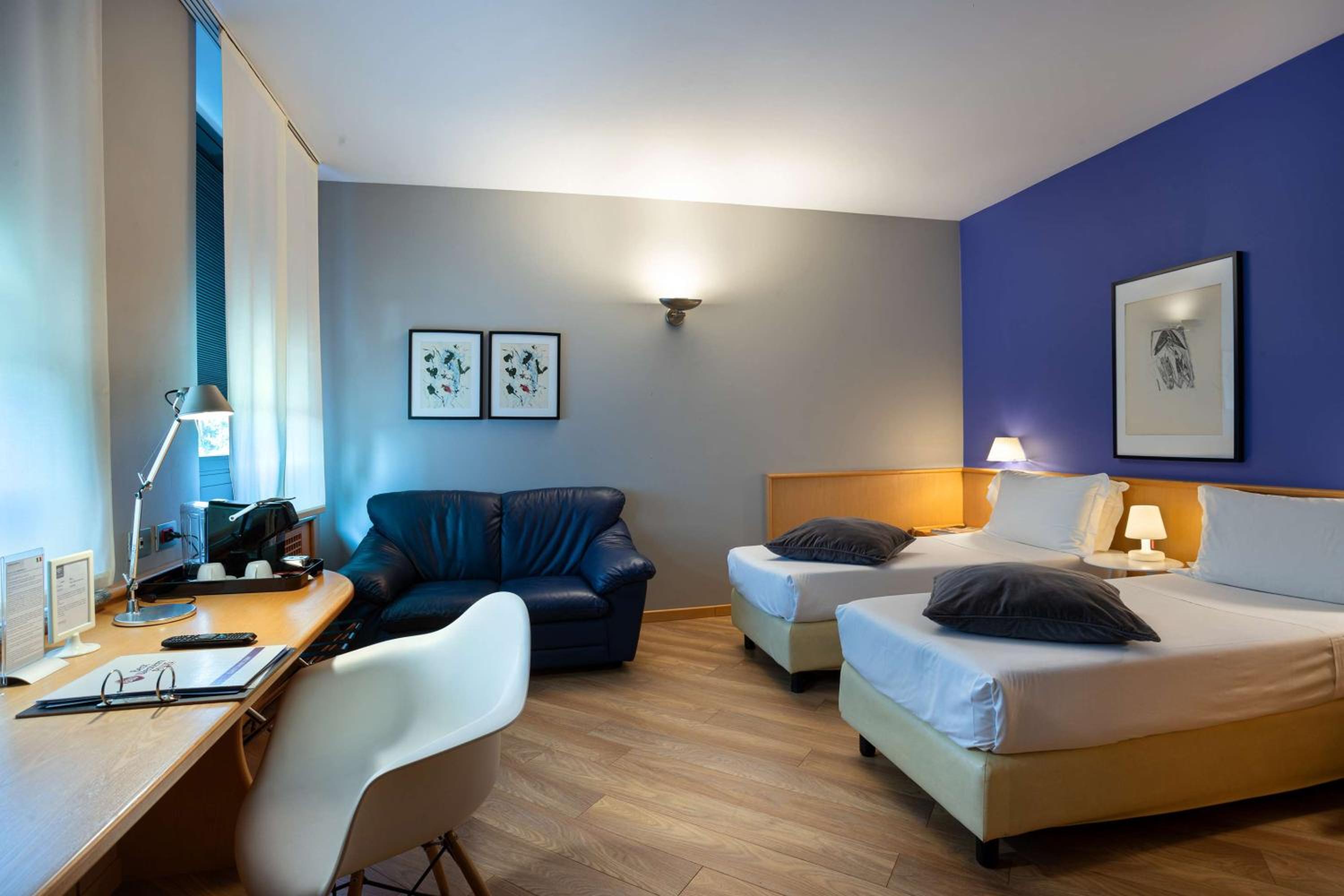 Superior Twin Room - Non-Smoking photo 3