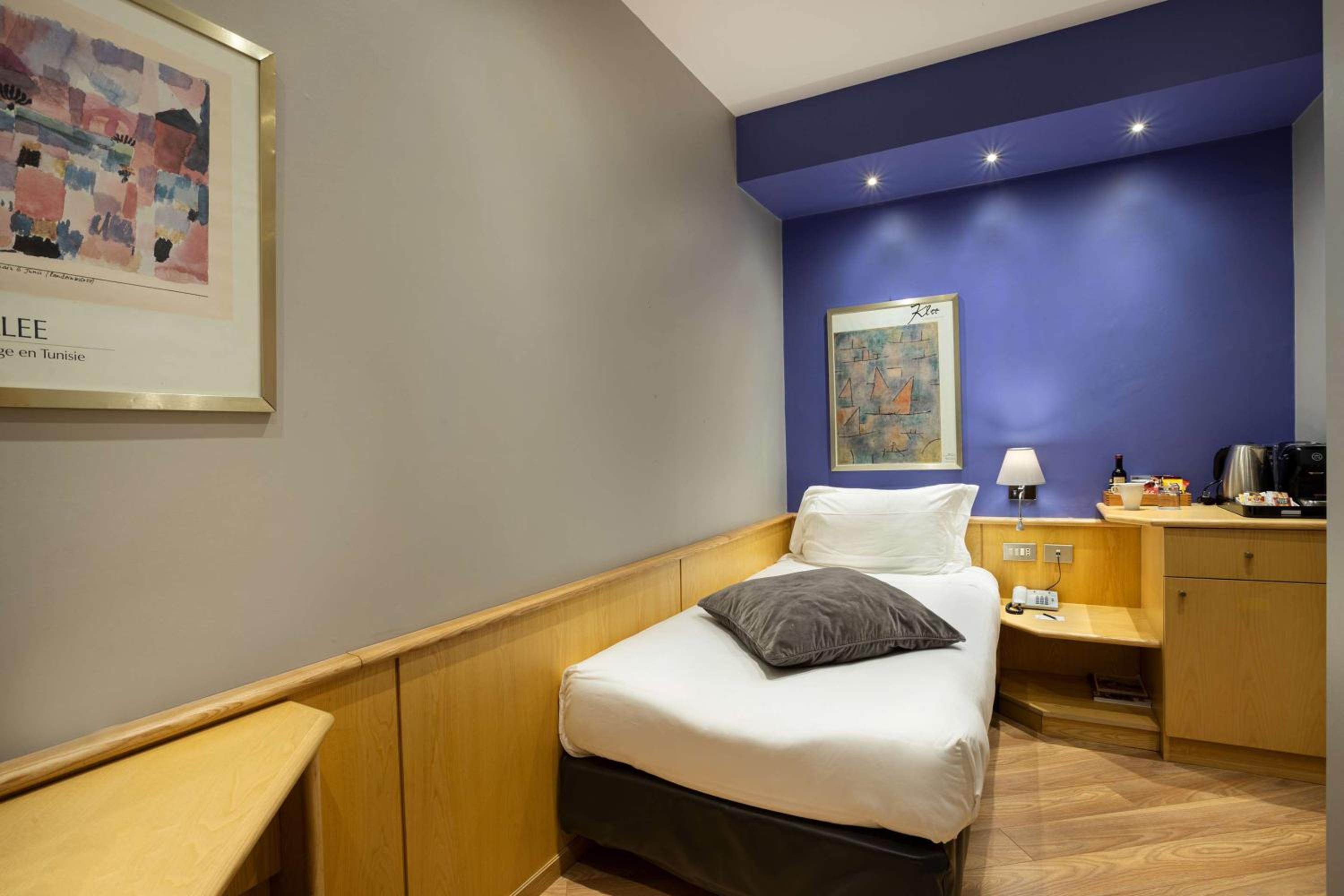 Single Room - Photo 1