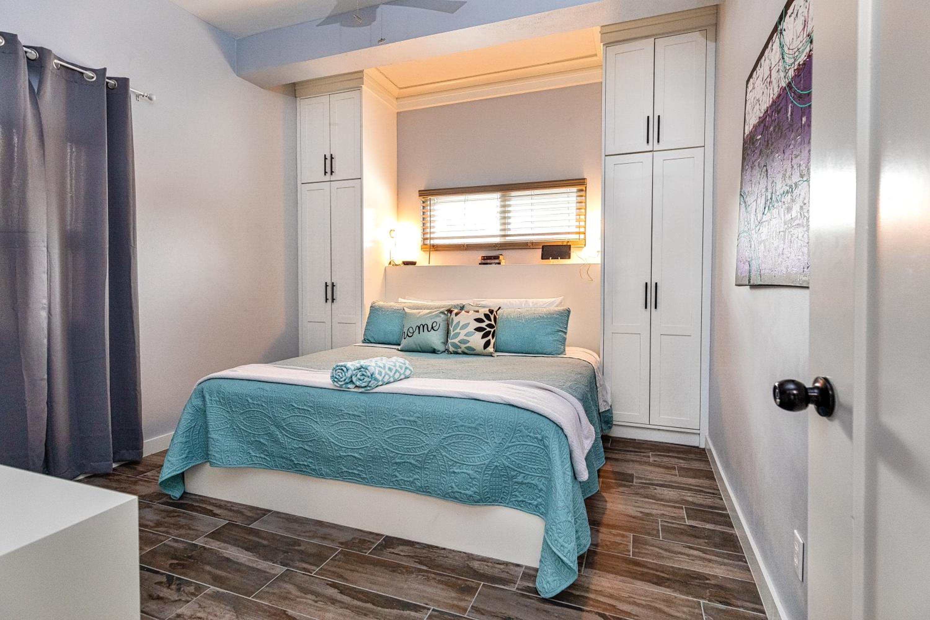 Deluxe Suite with Sea View