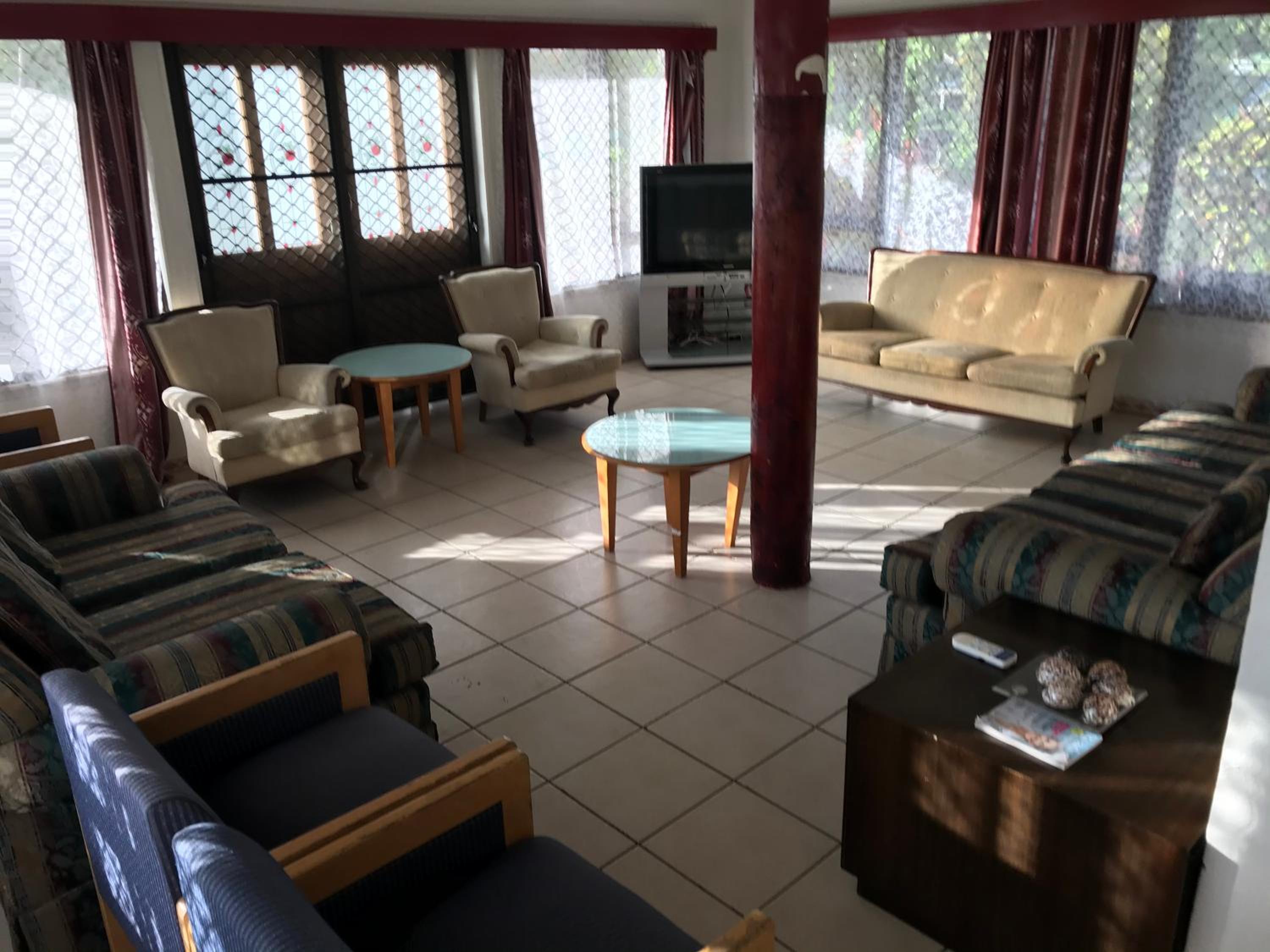 Standard Family Room photo 3