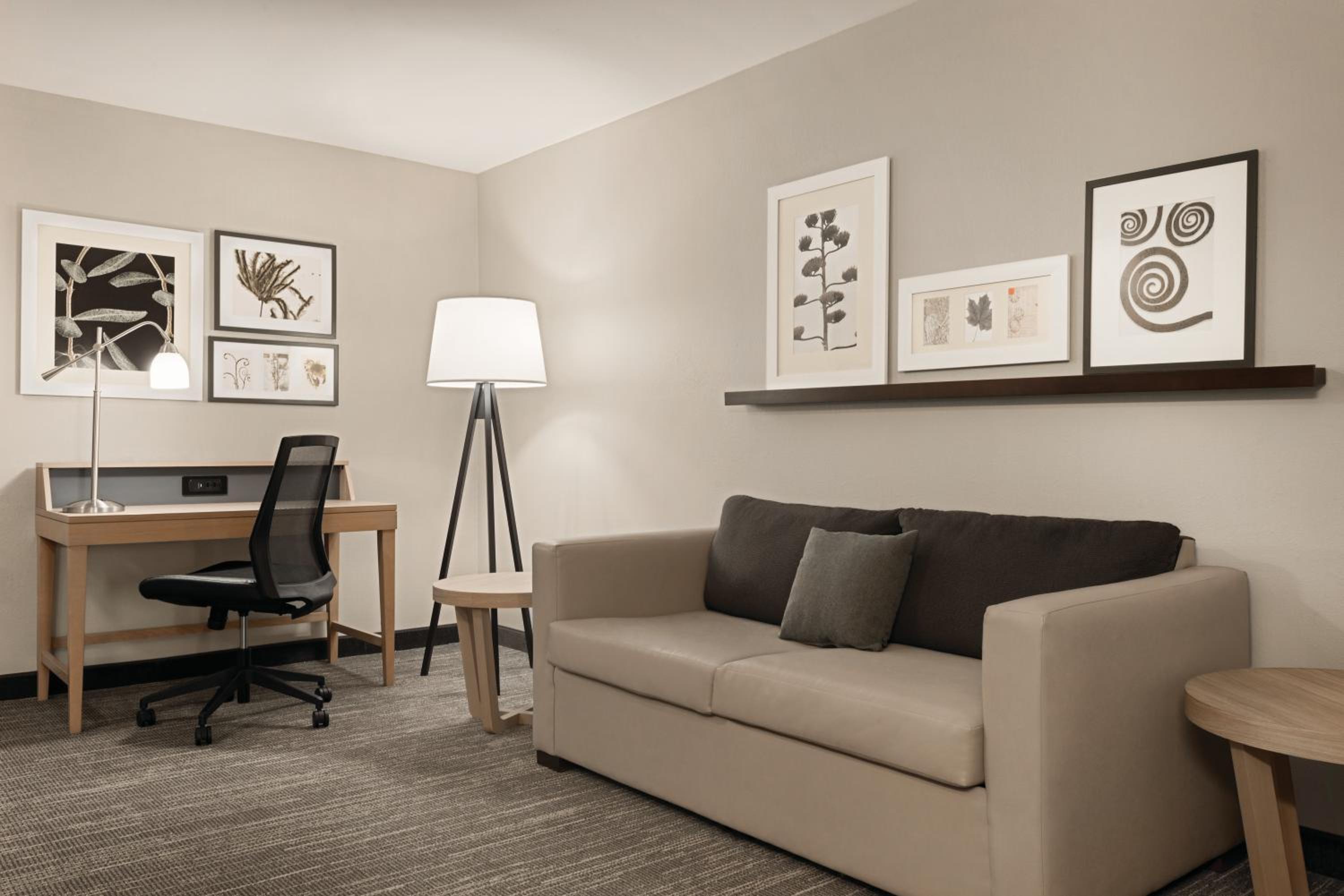 Studio Queen Suite with Two Queen Beds - Non-Smoking - Photo 1