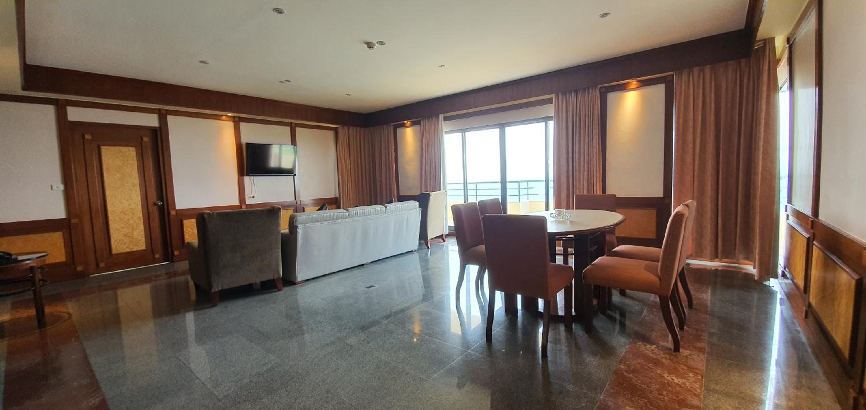 Two-Bedroom Suite