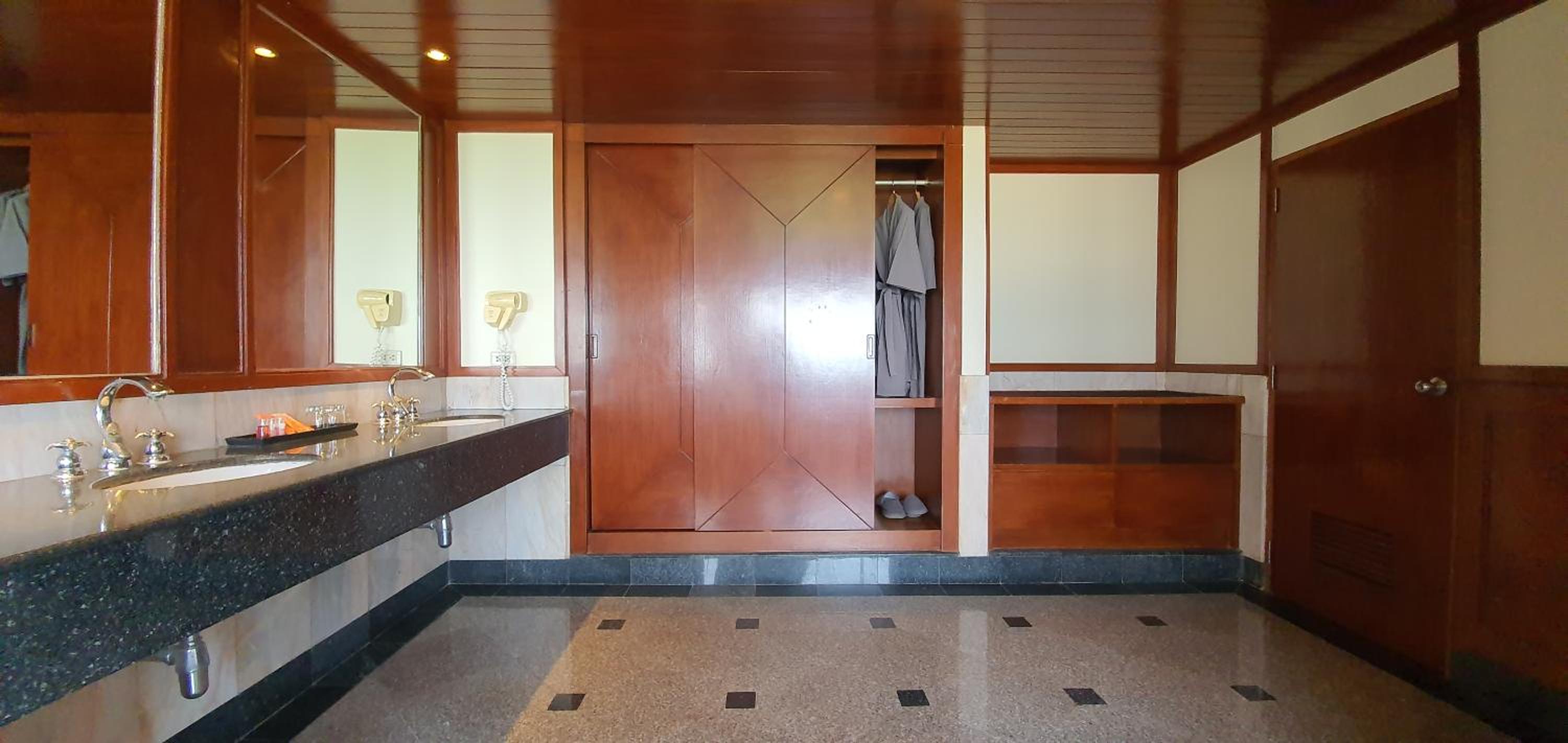 Two-Bedroom Suite