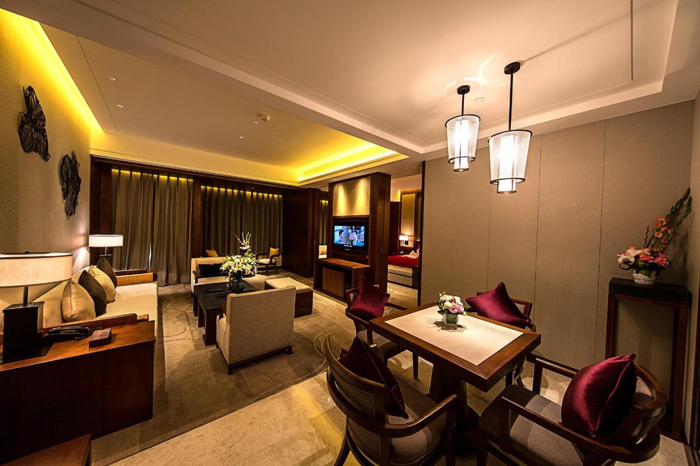 Deluxe Suite photo 2