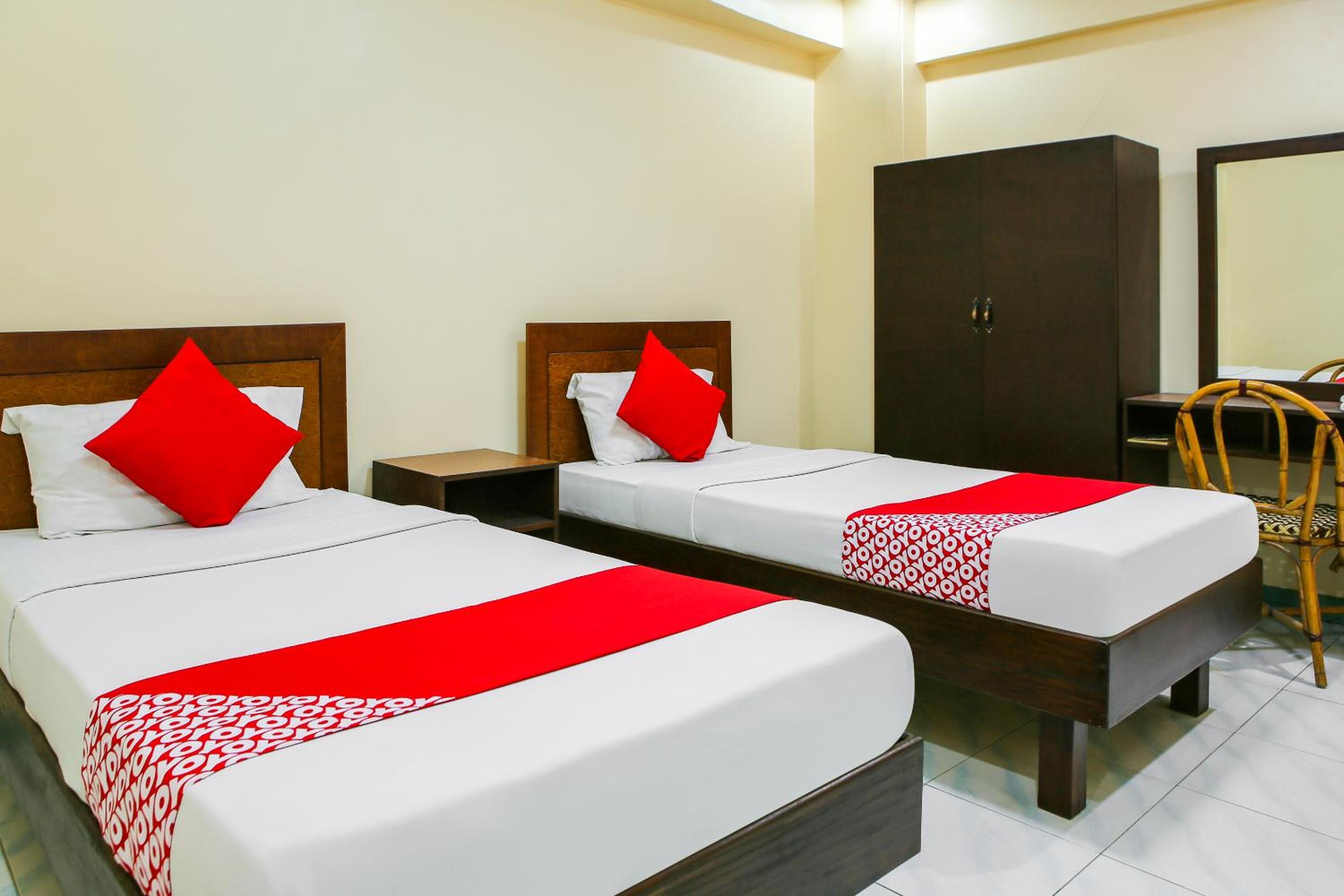 Deluxe Twin Room photo 2