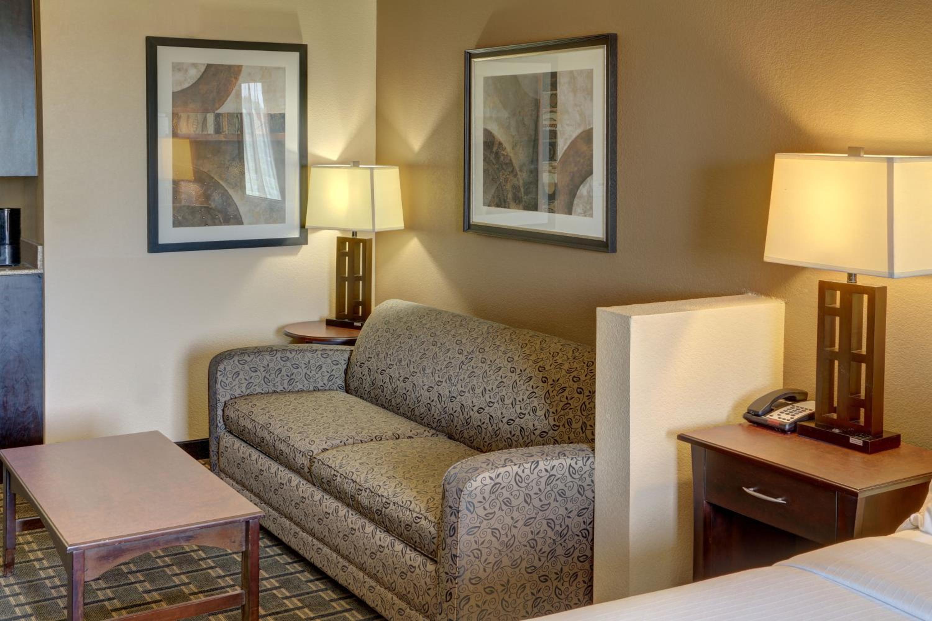 King Suite with Sofa Bed - Photo 3