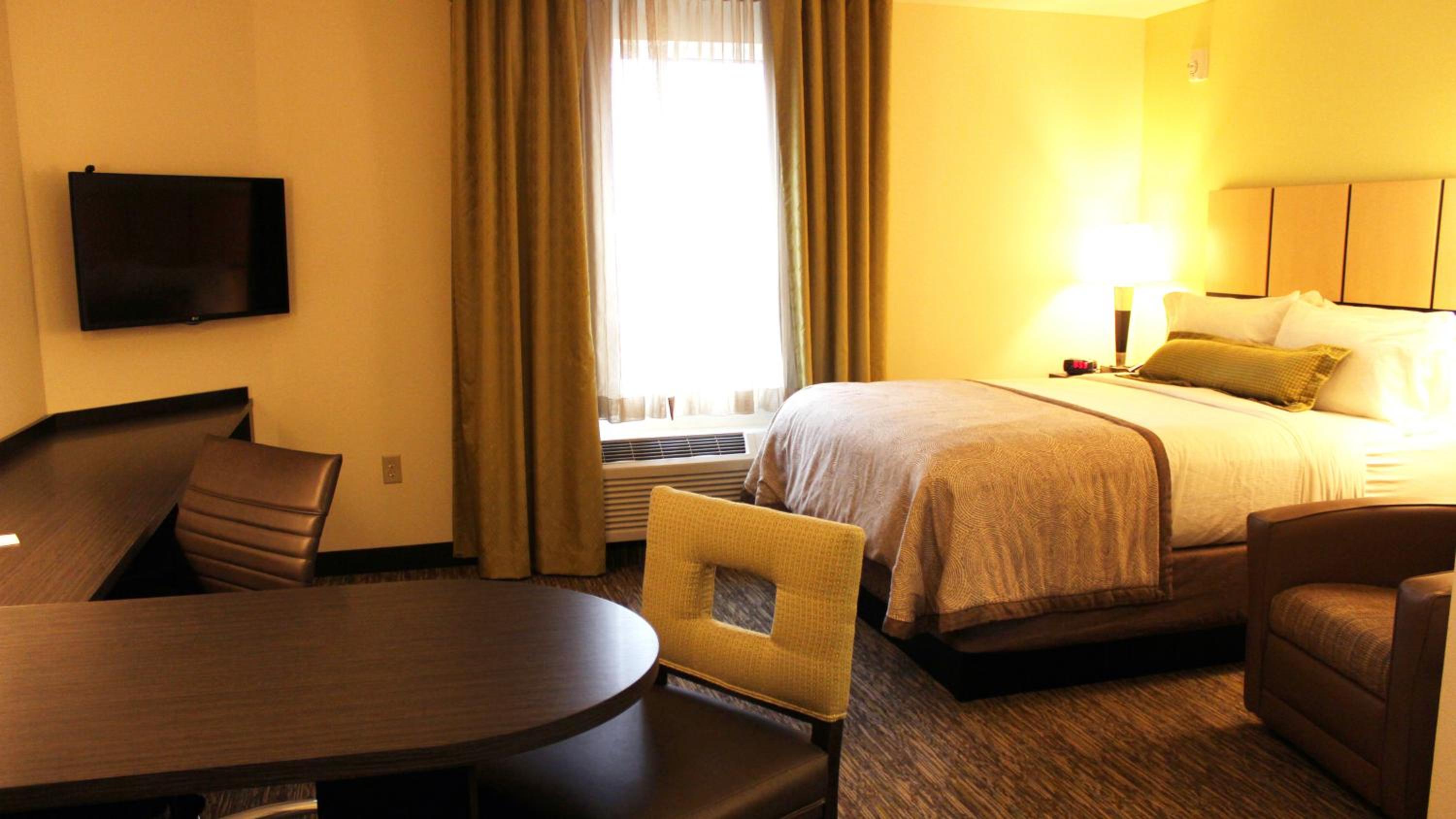 Queen Suite photo 2