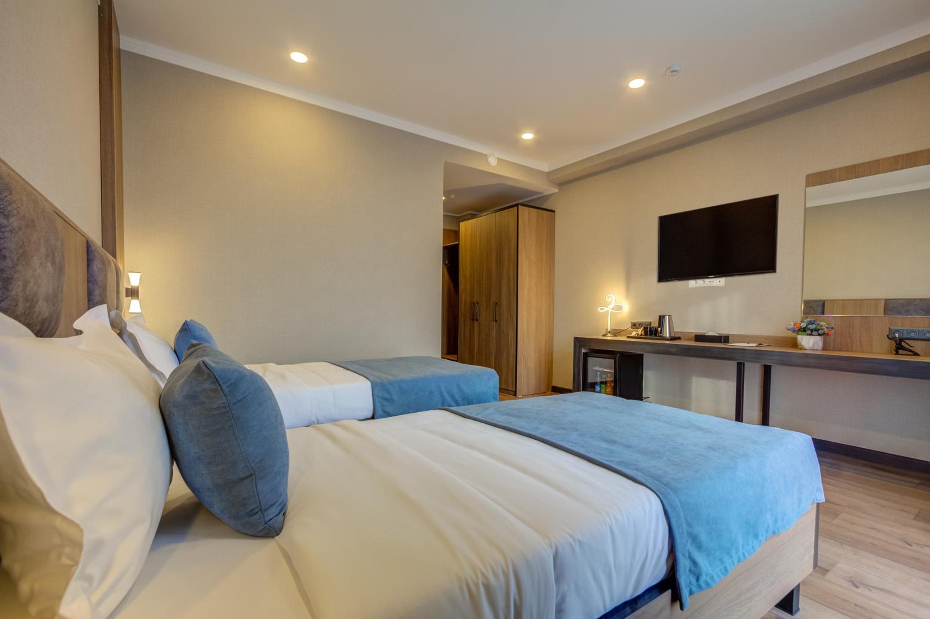 Superior Twin Room - Photo 3