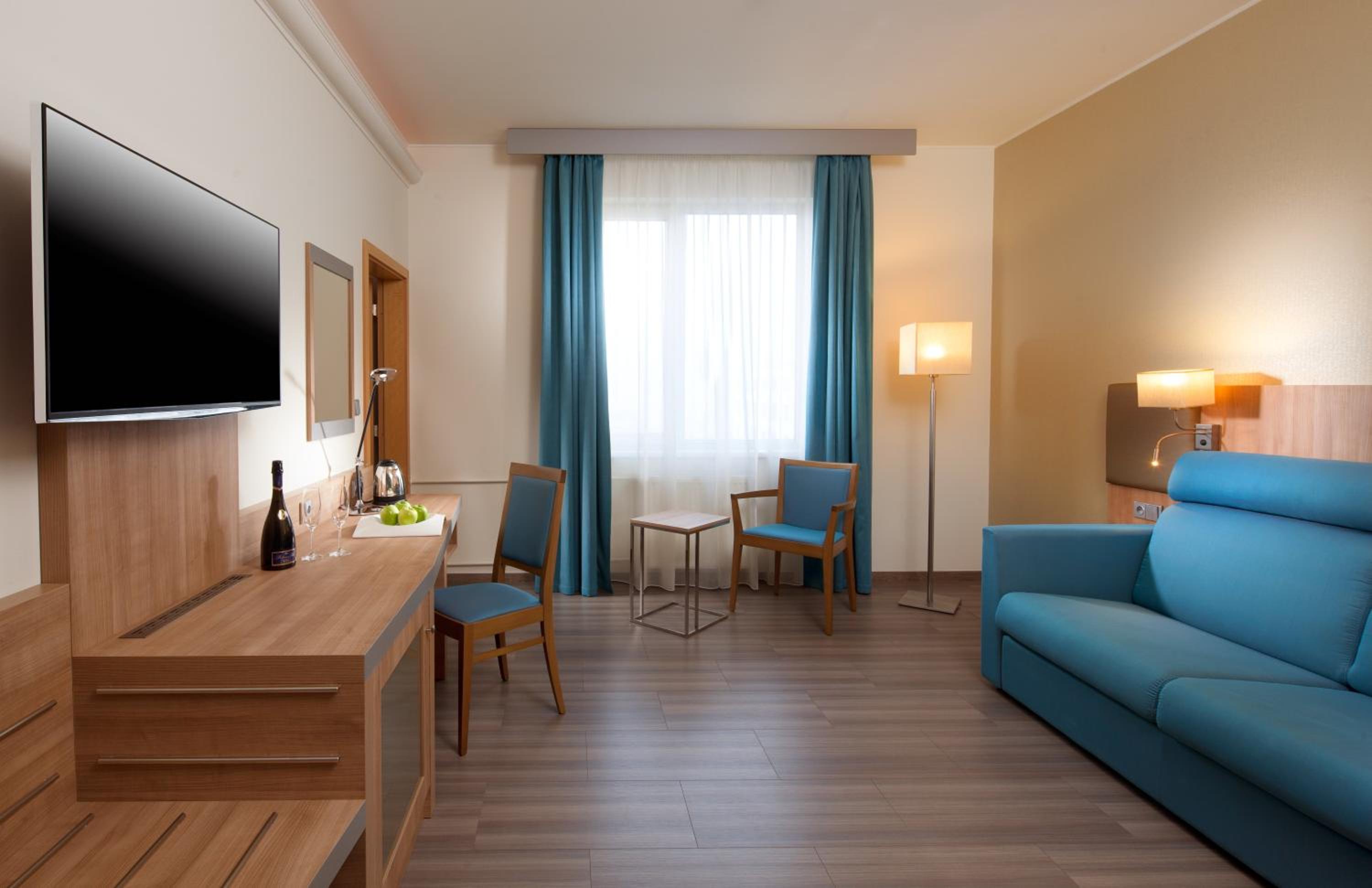 King Suite with Sofa Bed