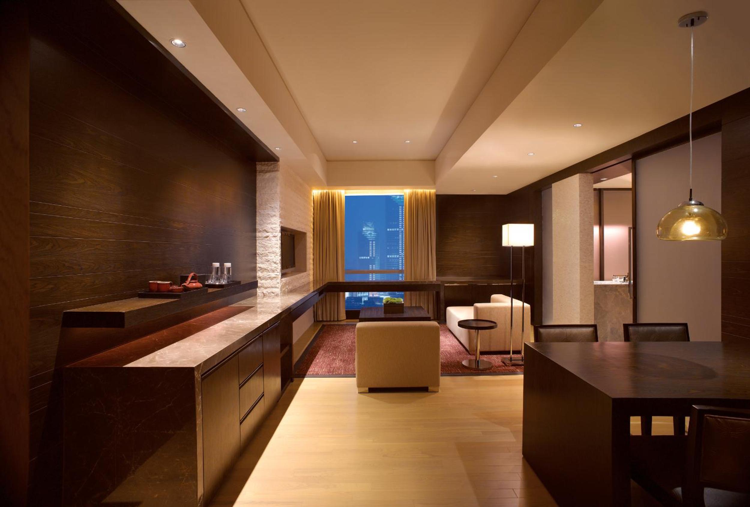 Grand Premium Suite - Photo 1