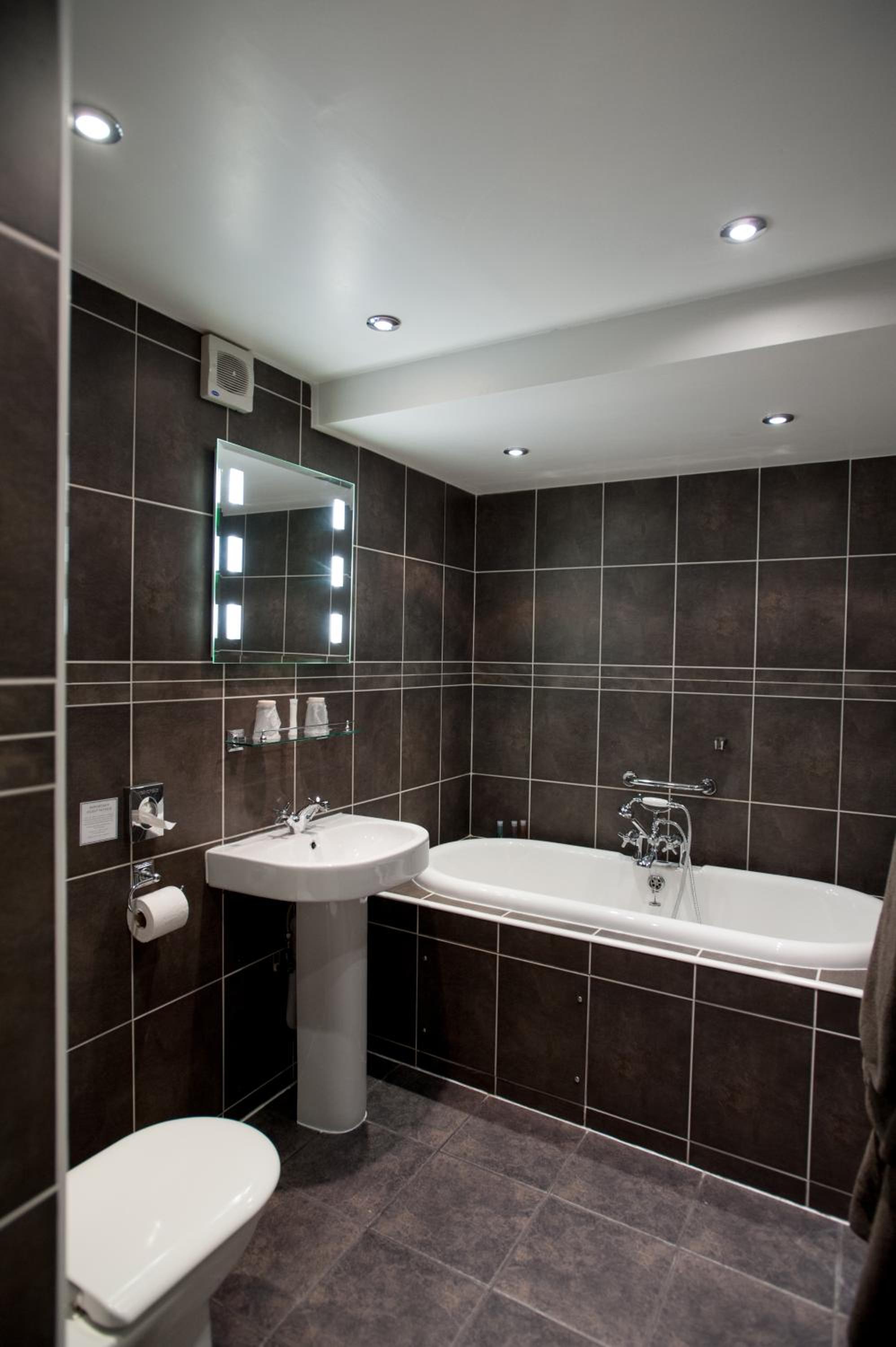 Superior Room - Photo 5