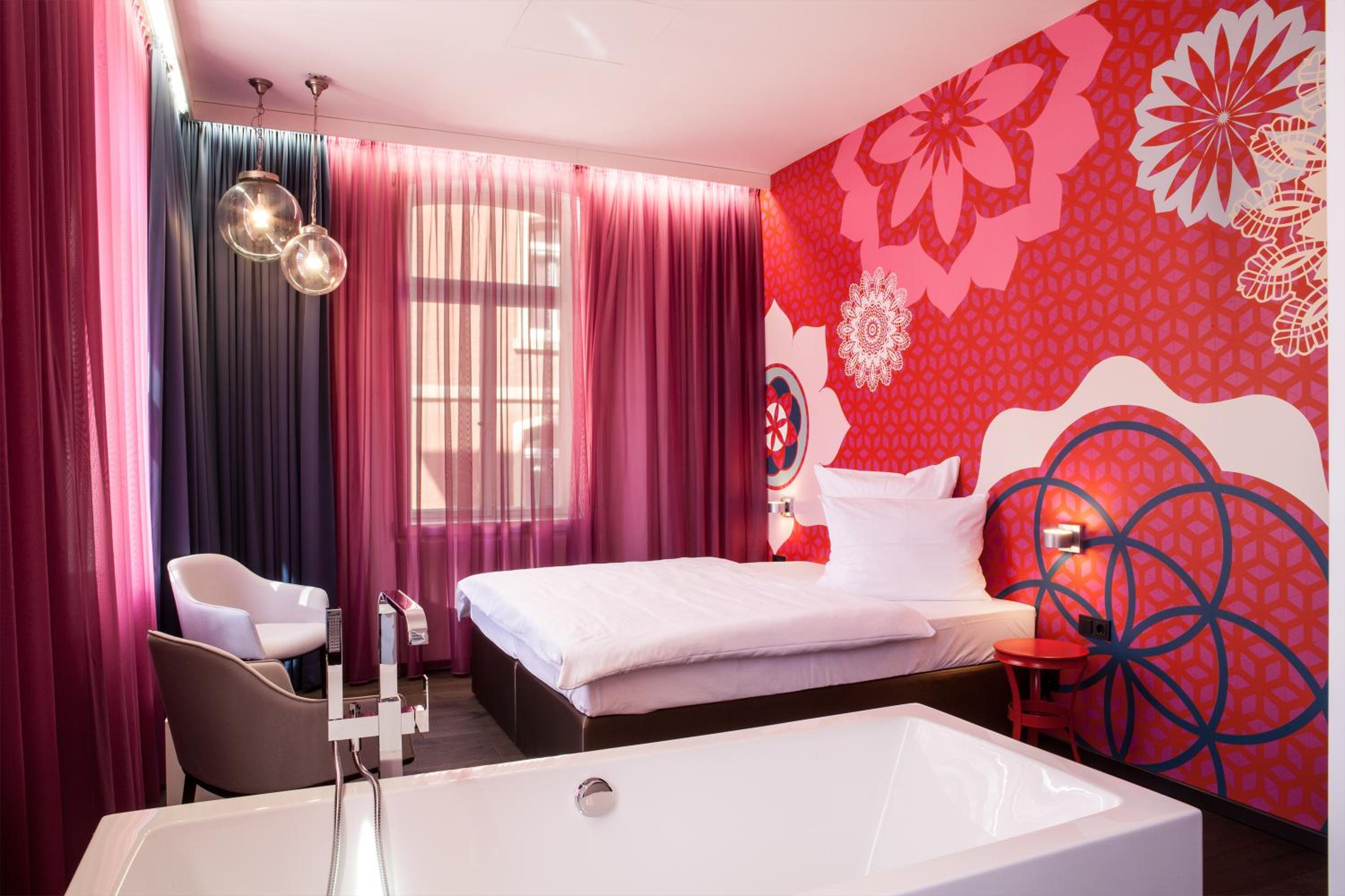 Boutique Double Room Deluxe photo 2