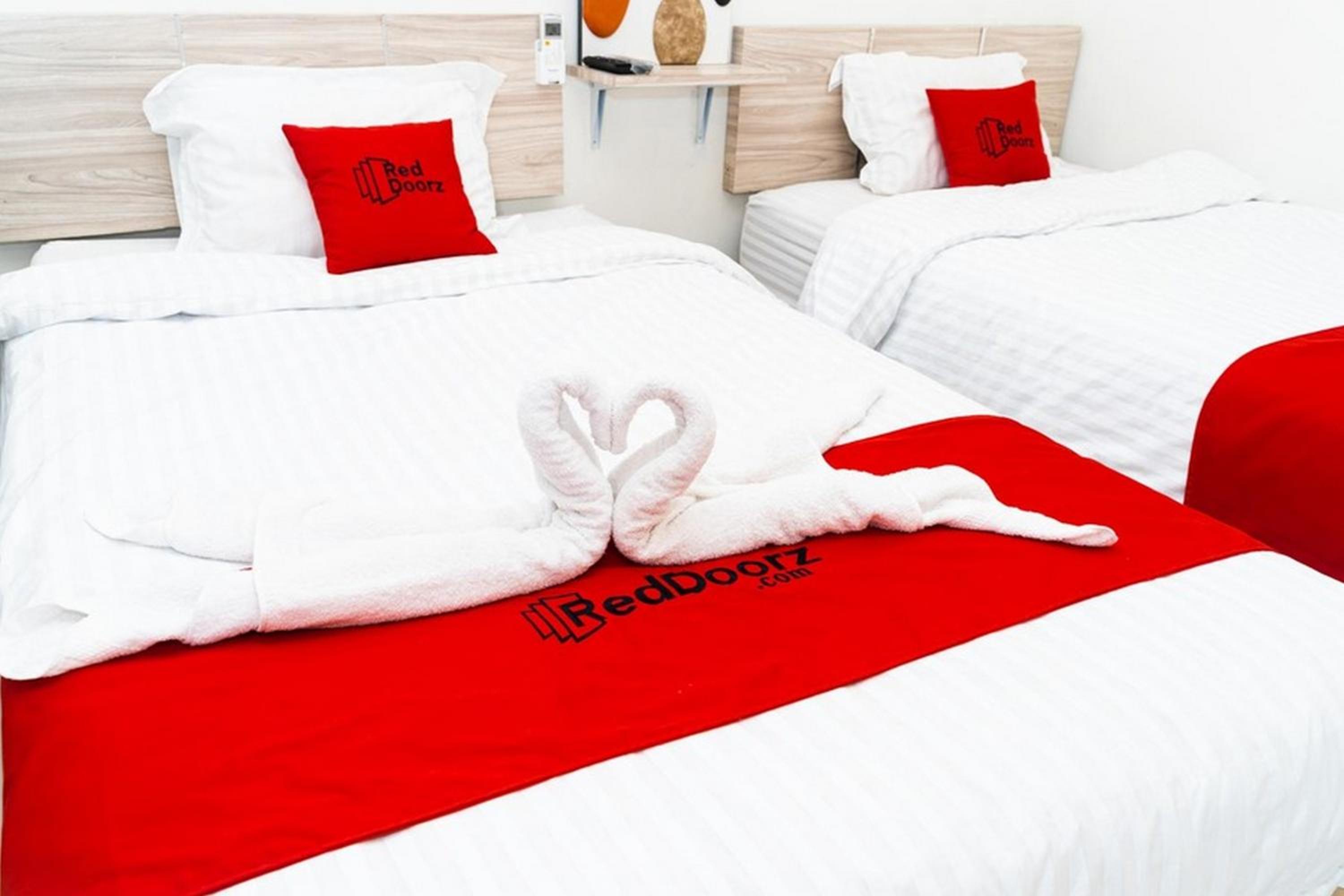 Deluxe Twin Room photo 3
