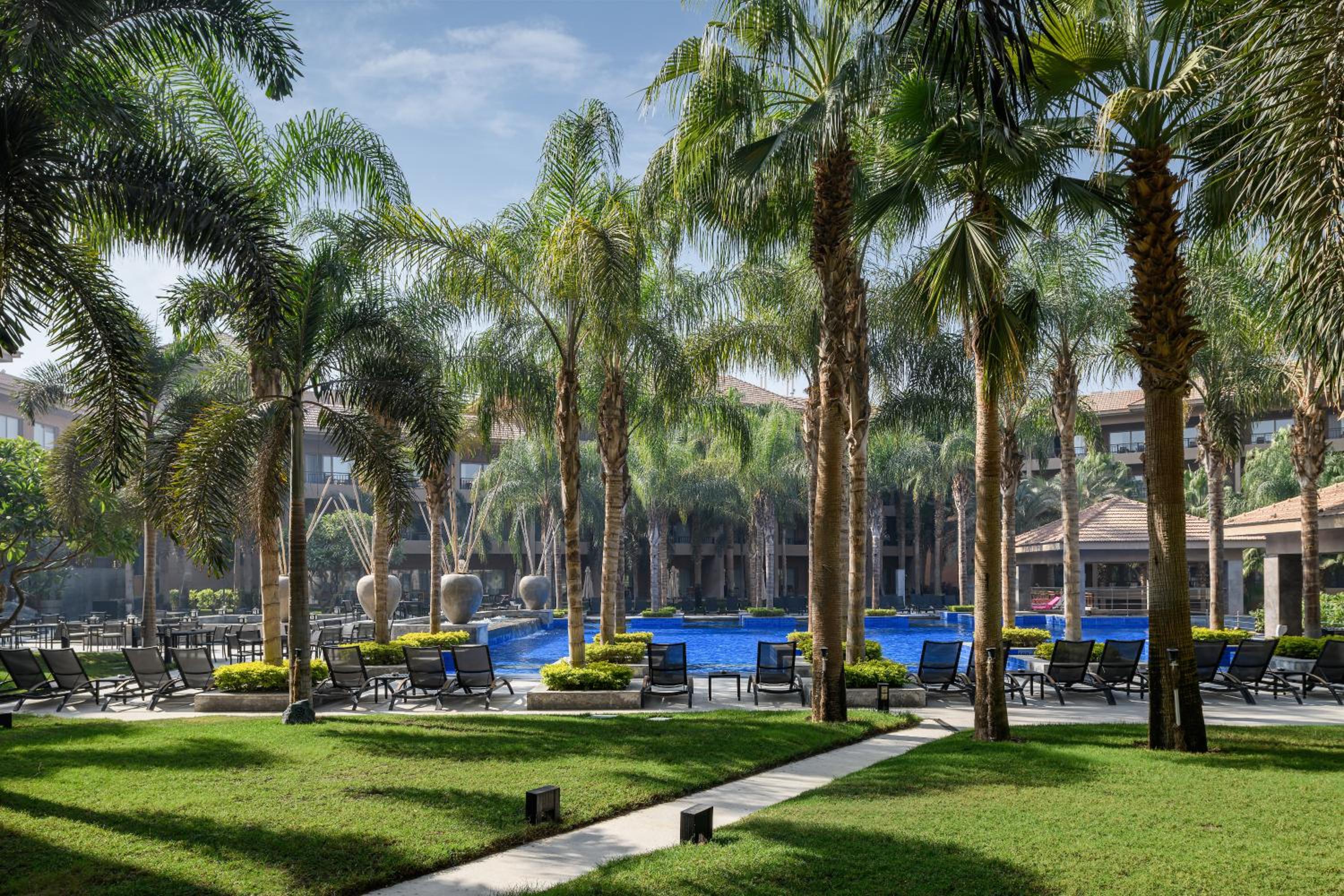 Dusit Suite