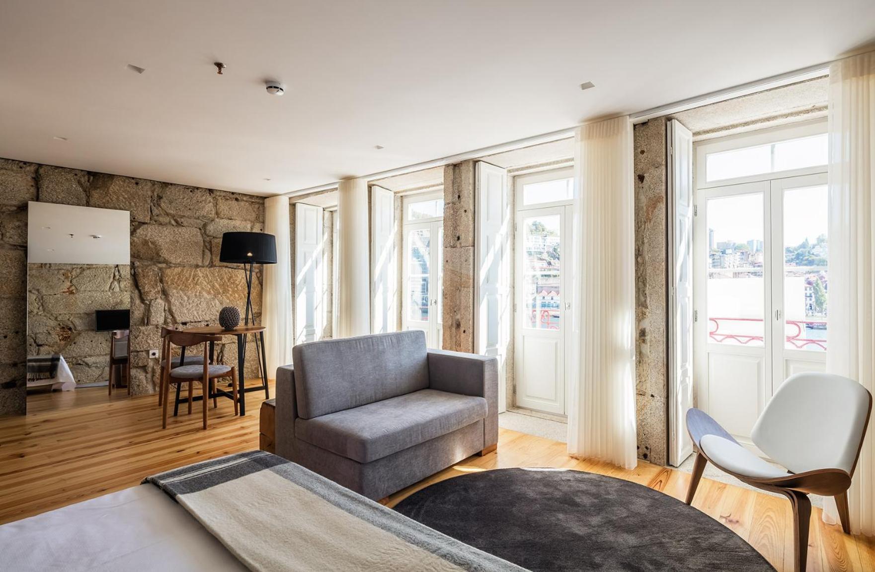 Studio with Balcony
